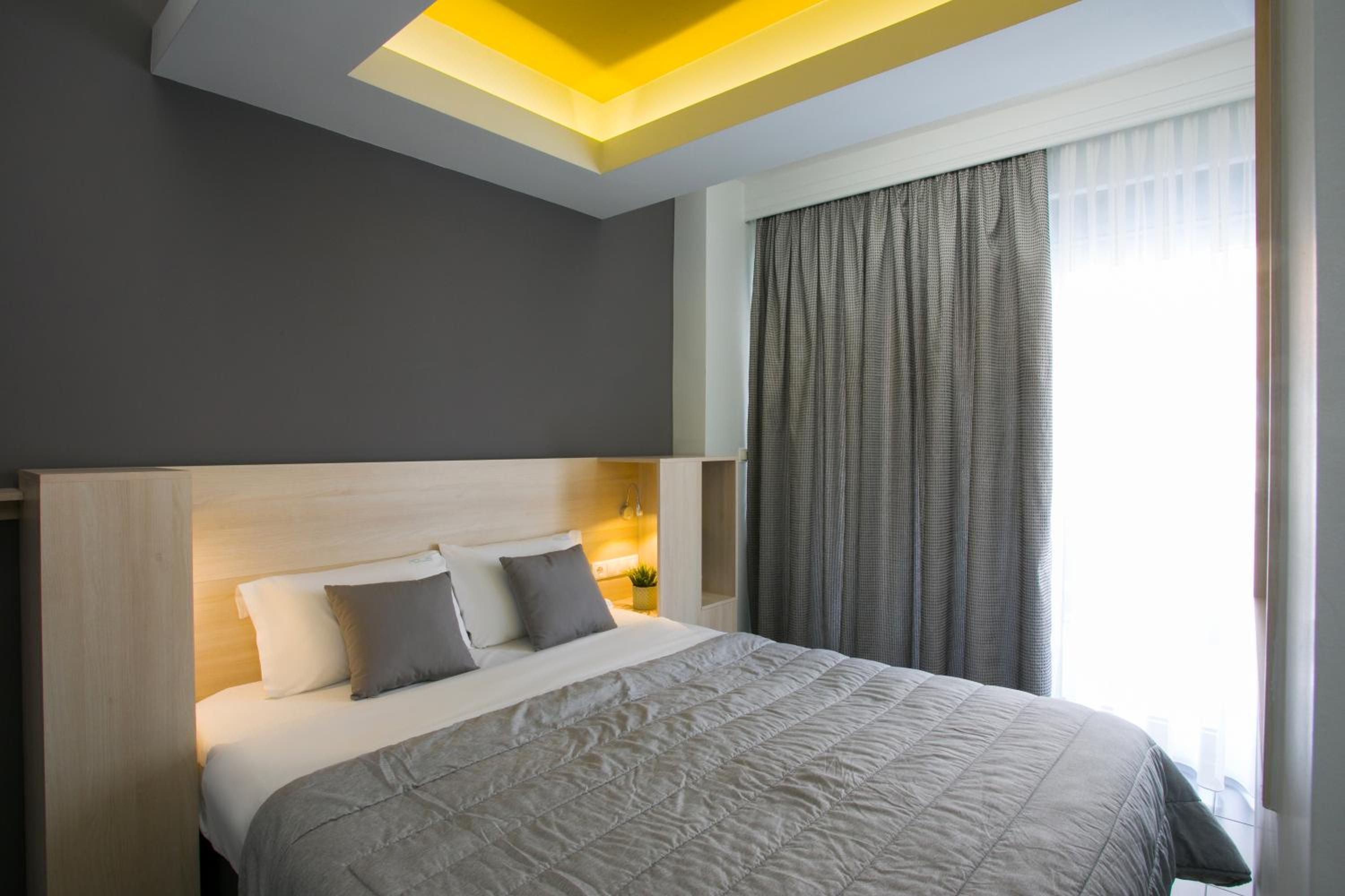 Polis Apartments