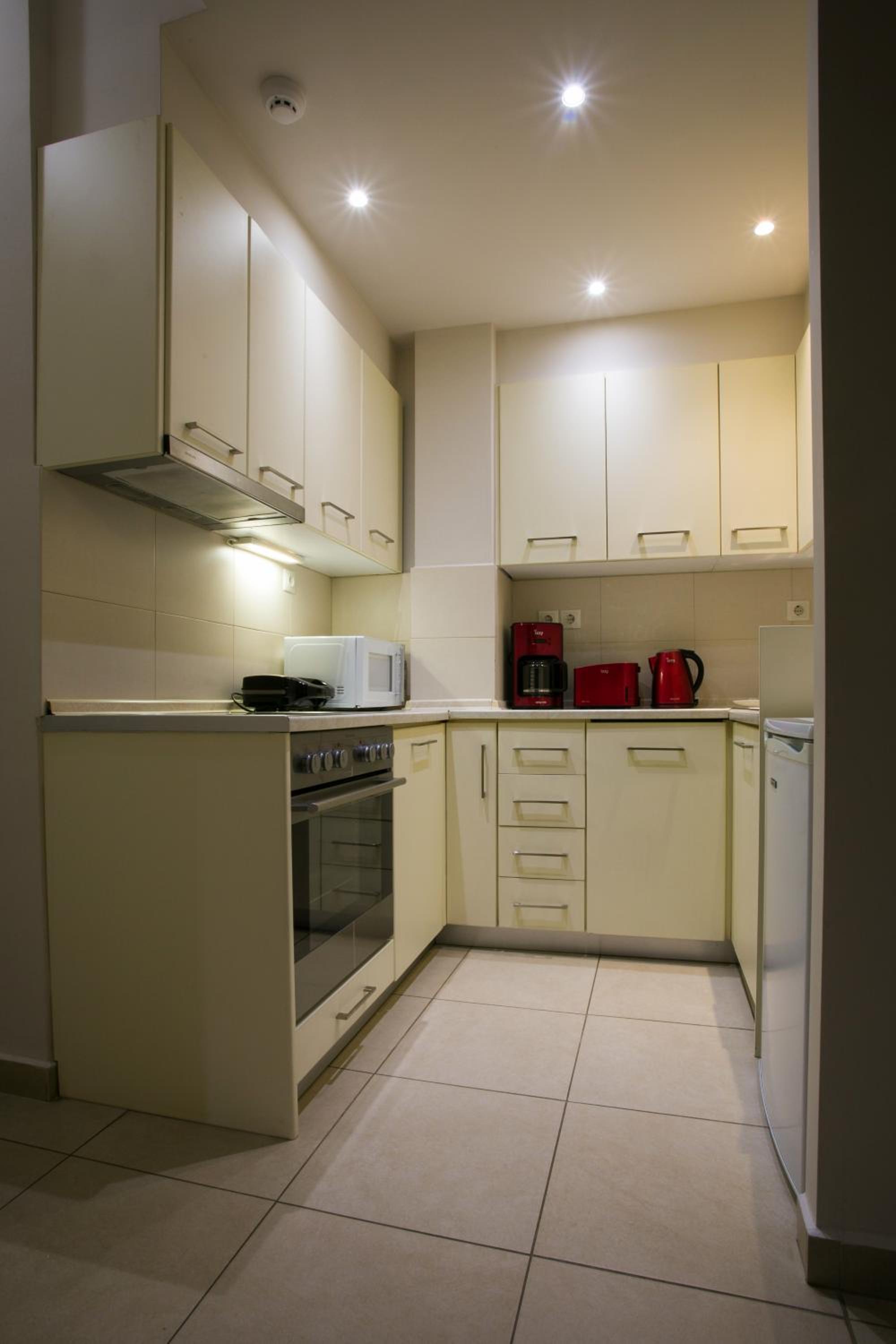 Polis Apartments