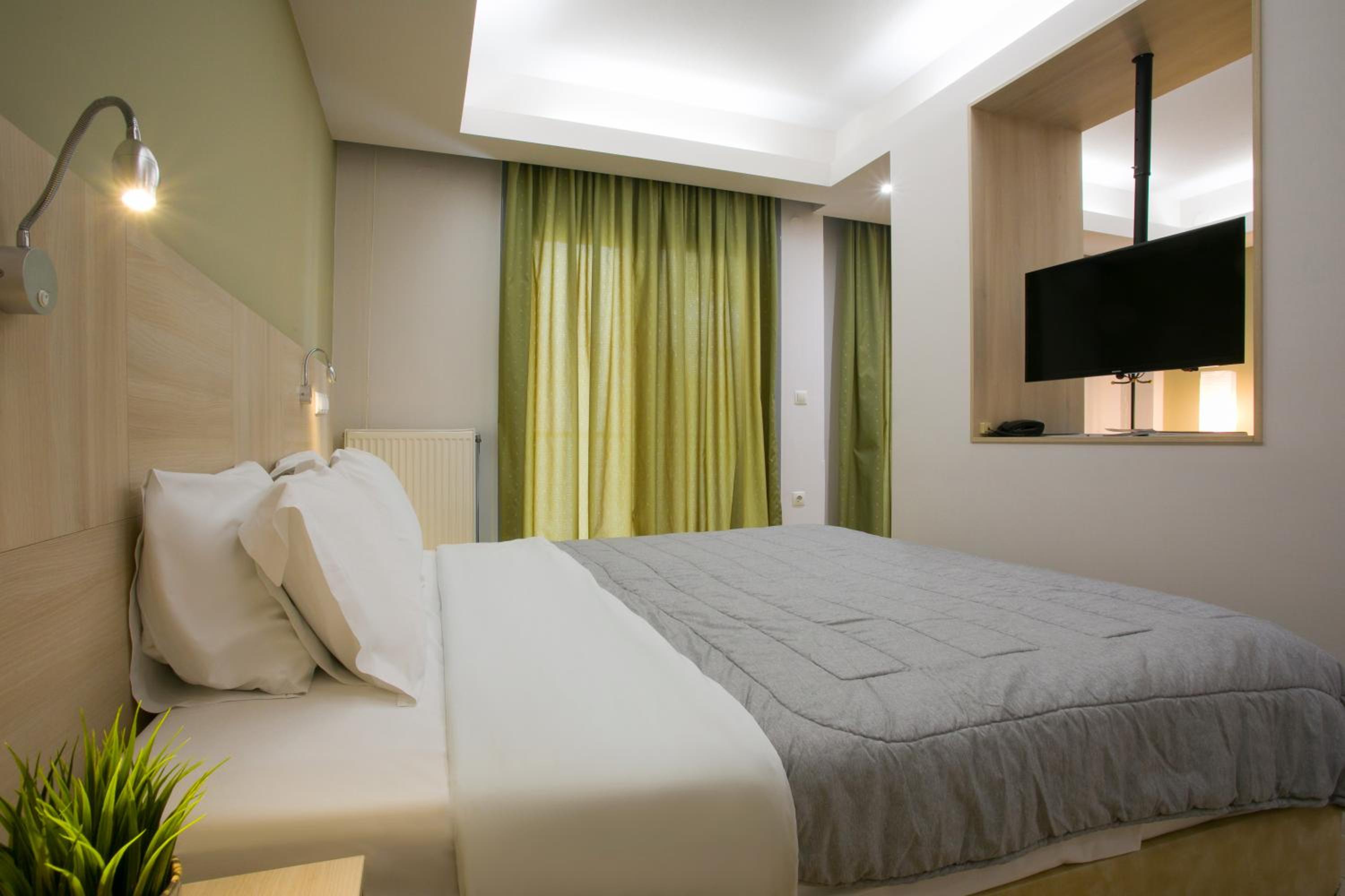 Polis Apartments
