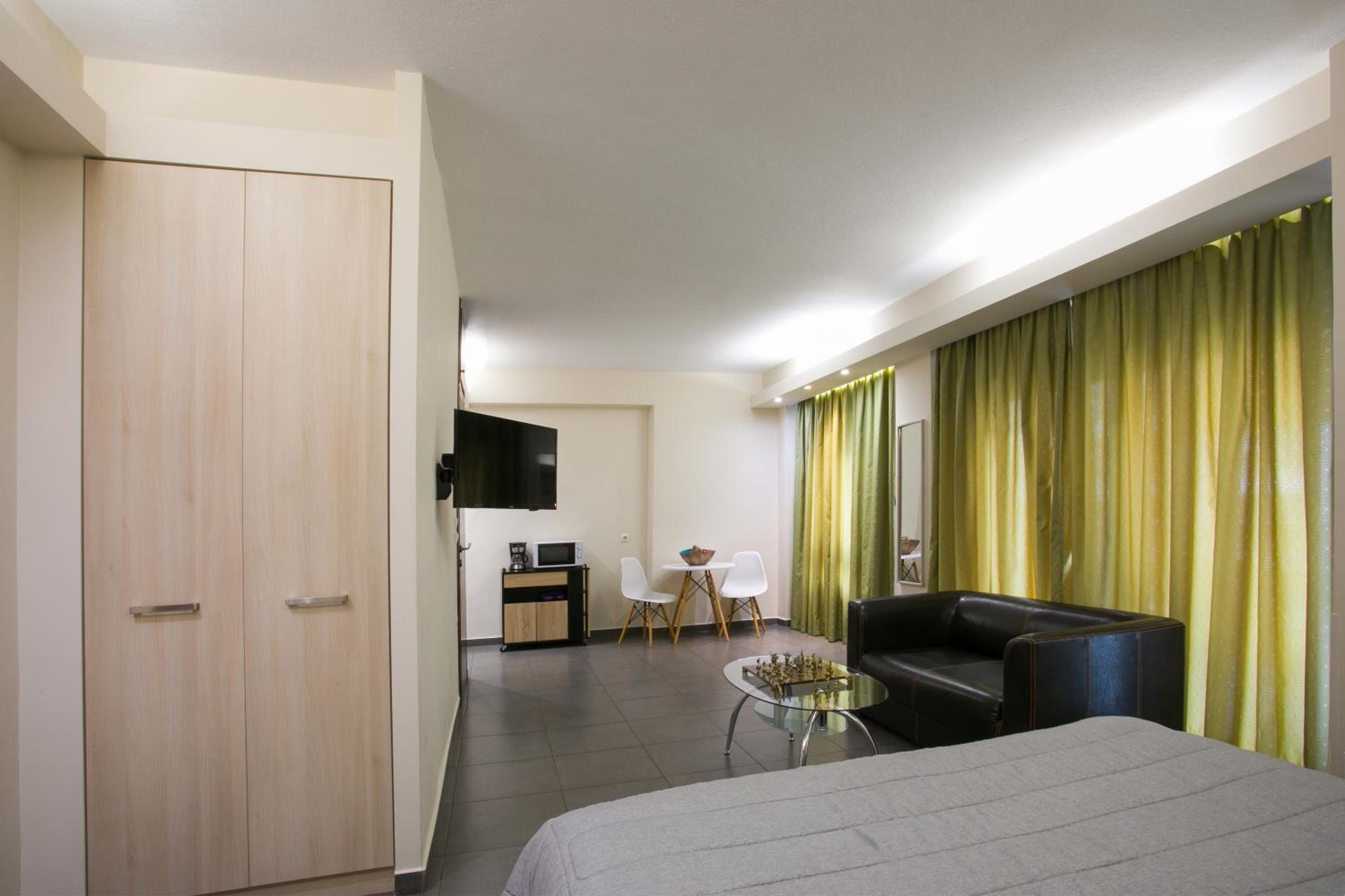 Polis Apartments