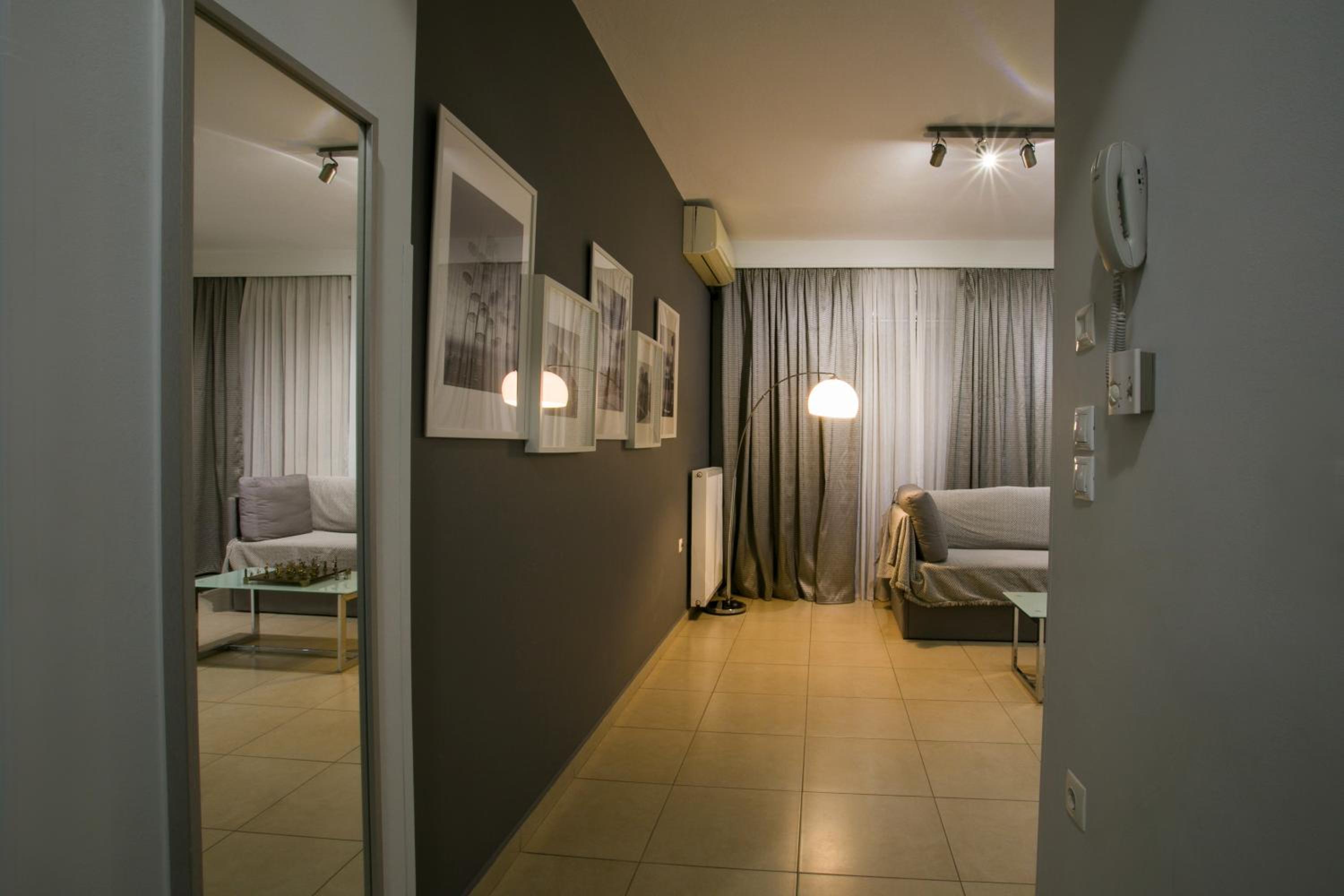 Polis Apartments