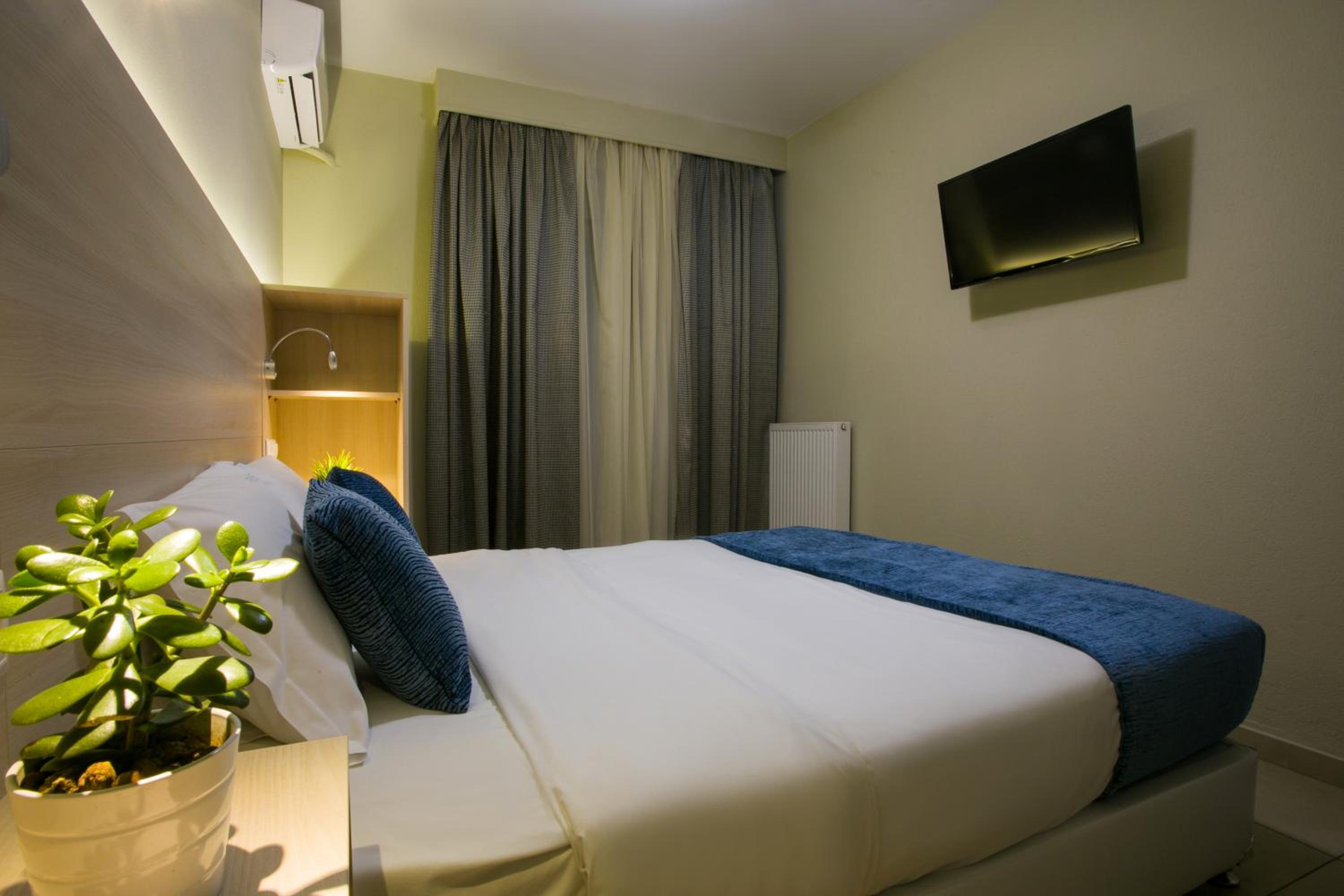 Polis Apartments