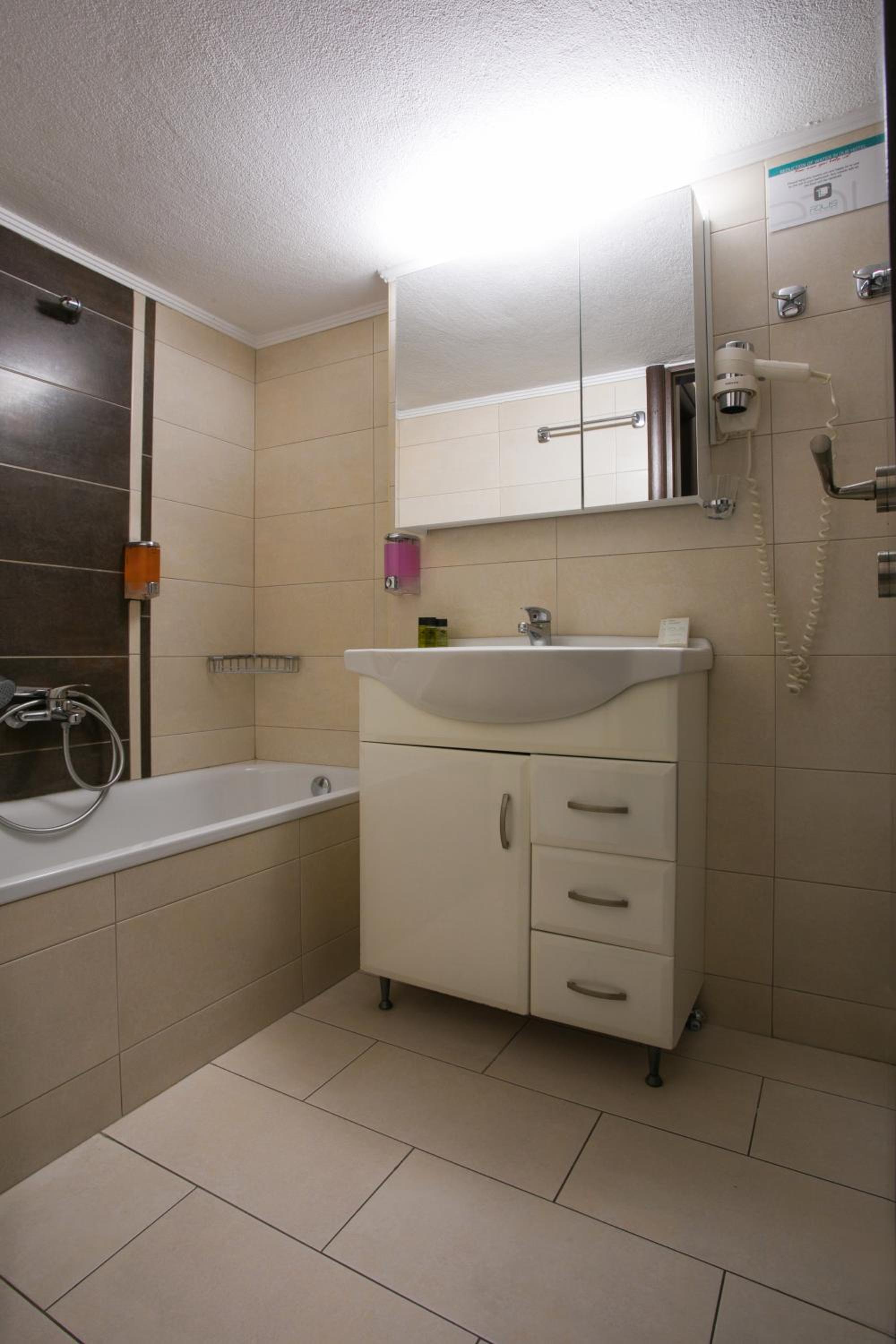 Polis Apartments