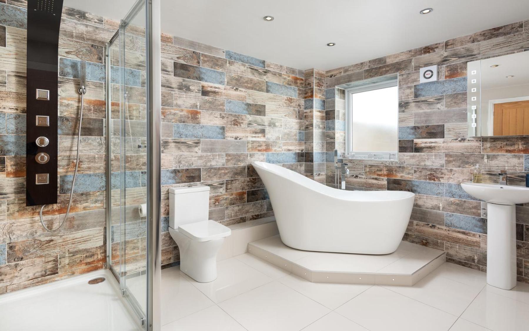 Cottage - Sleeps 3 hot tub & pet friendly view 2