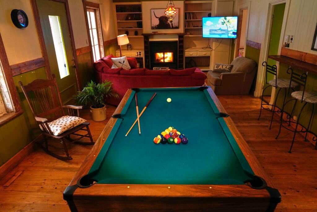 Chalets NABU La Sacacomie - Rivière - Billard