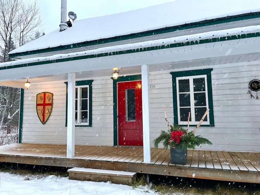 Chalets NABU La Sacacomie - Rivière - Billard