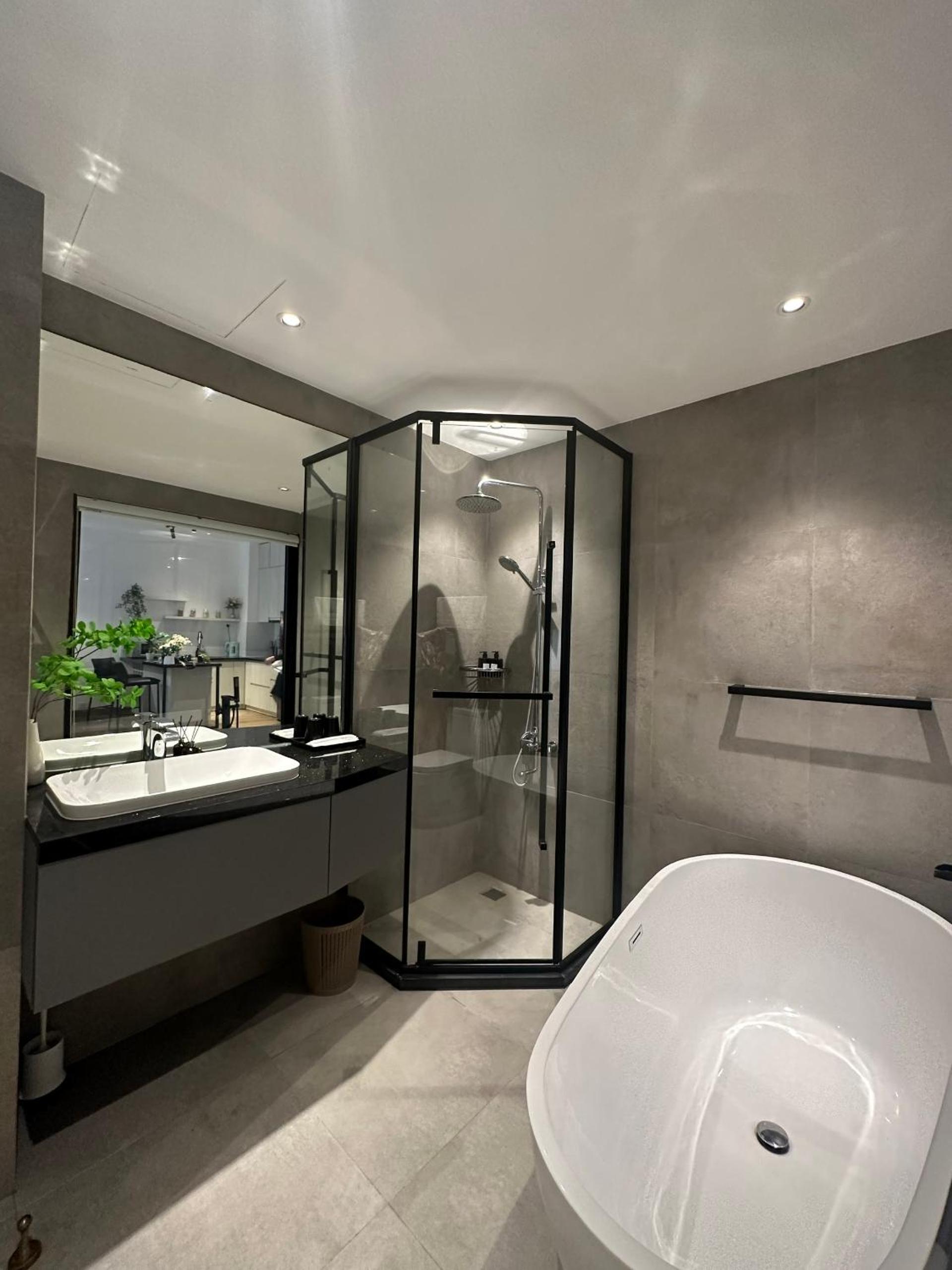 Luxe Paradise Residence 88 Tu Hoa