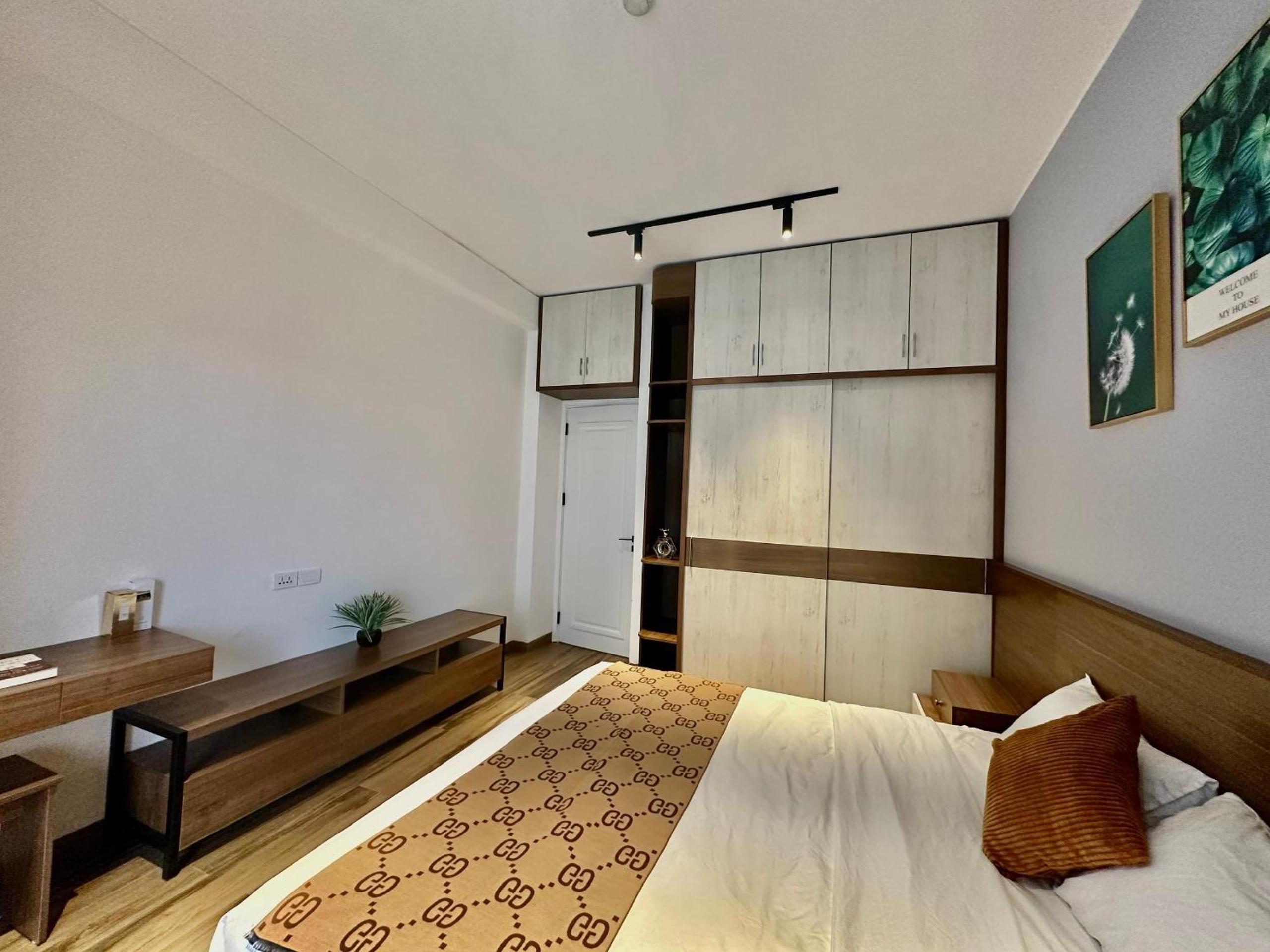 Luxe Paradise Residence 88 Tu Hoa
