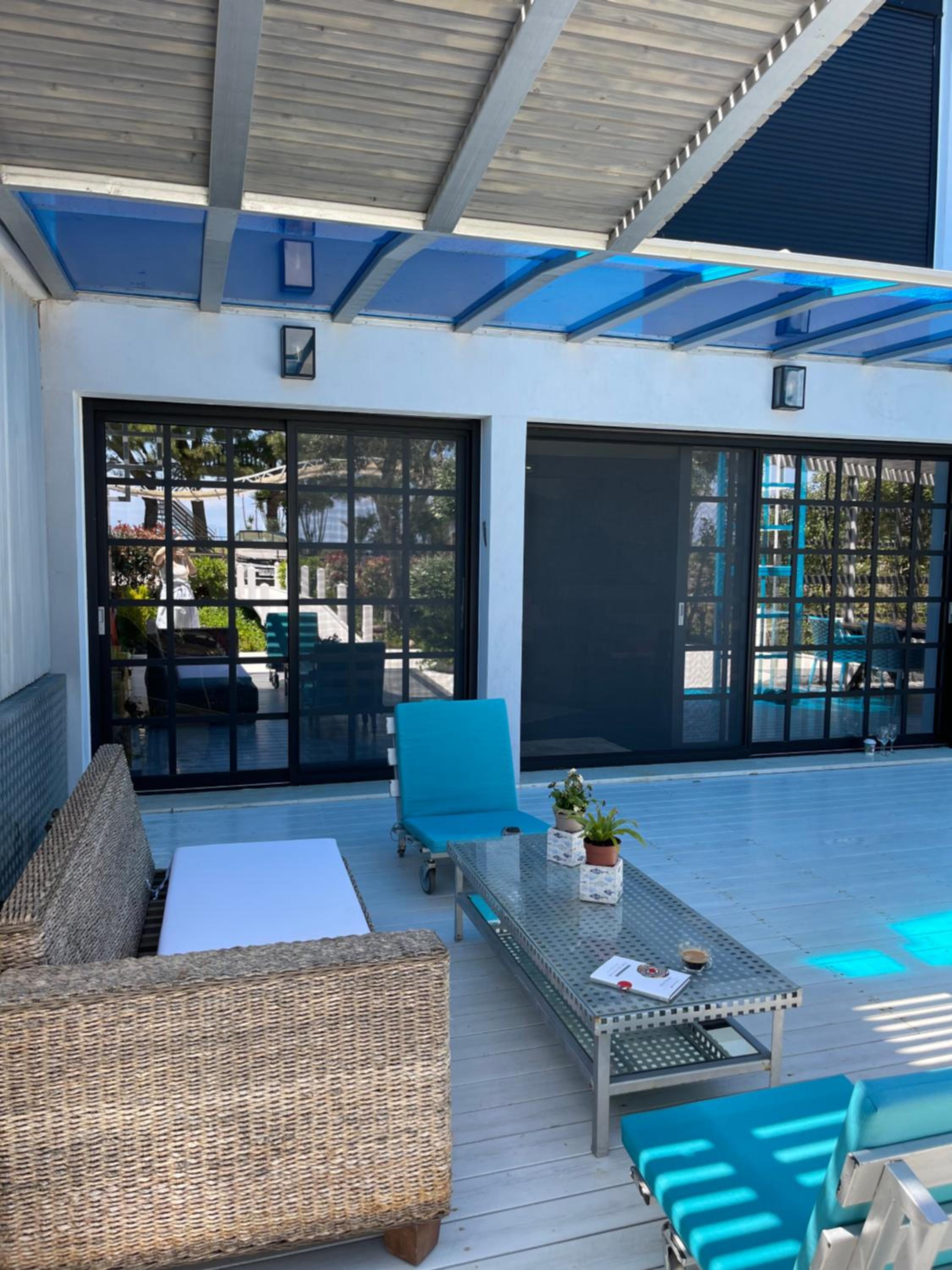 Art BeachFront Villa