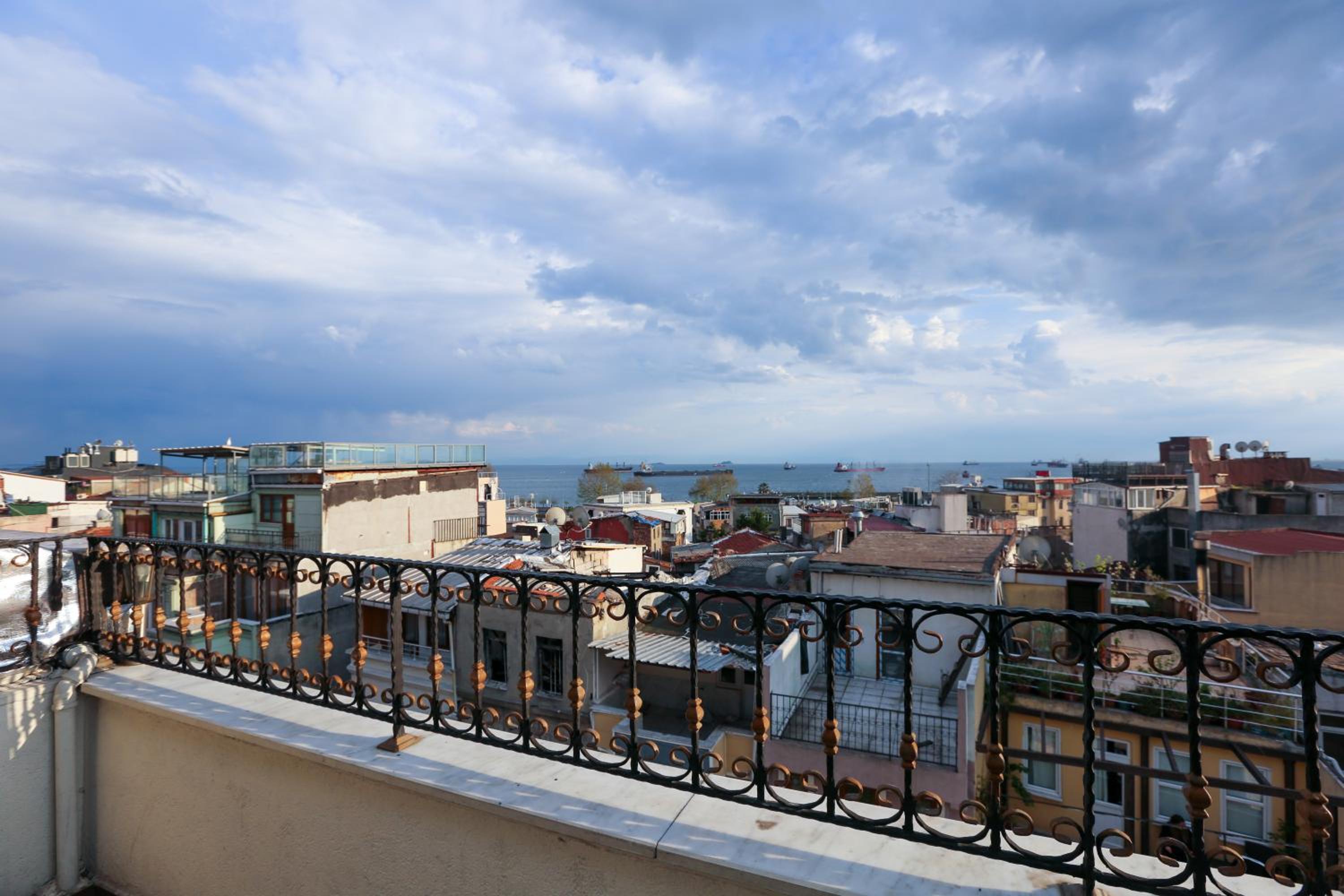 Nova City Hotel - Image 19