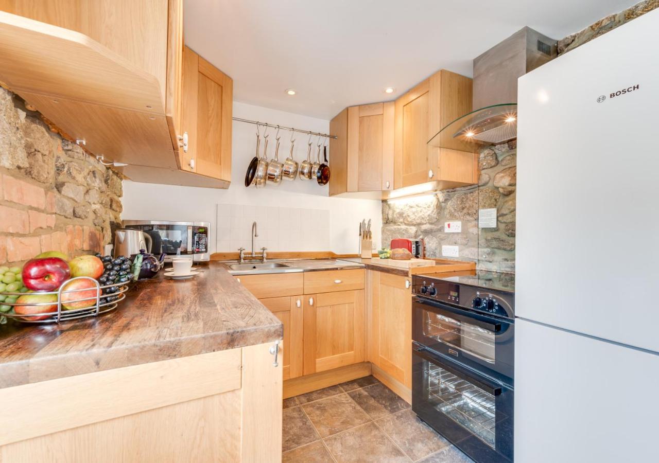 2 Bed in St. Ives oc-6acarr view 3