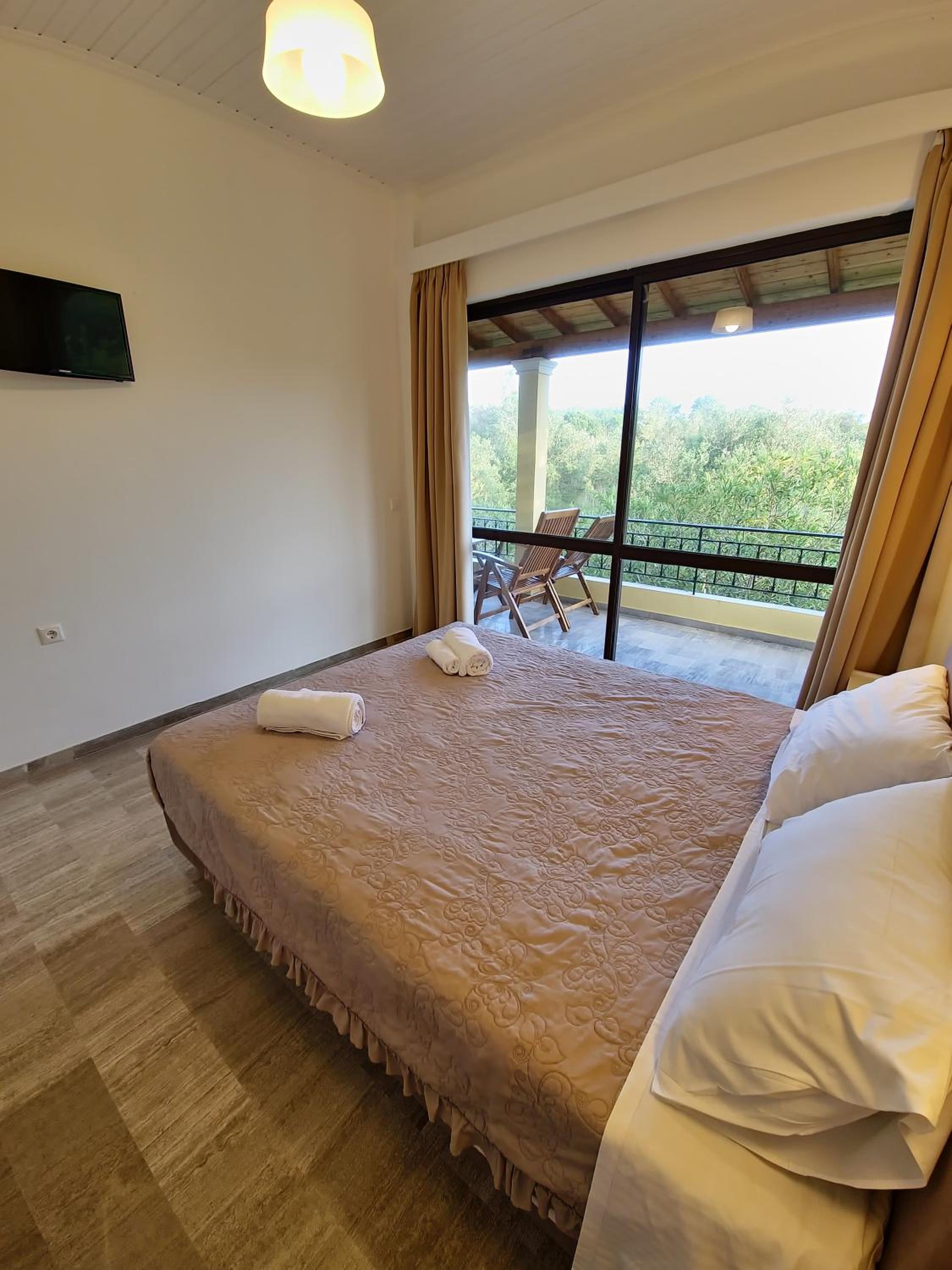 Alexandra Apartment 14