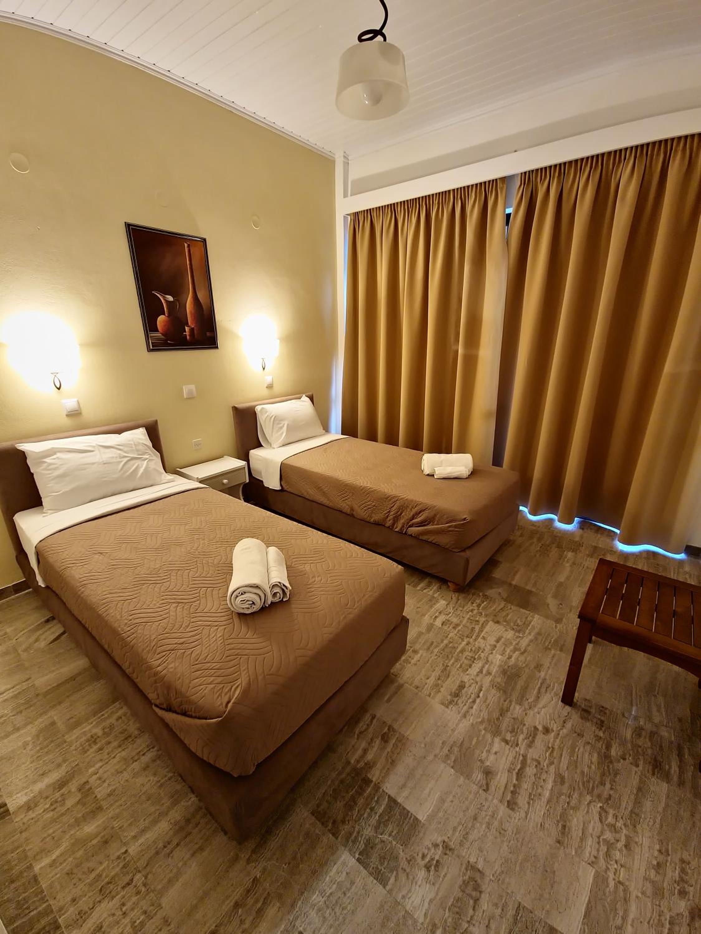 Alexandra Apartment 14