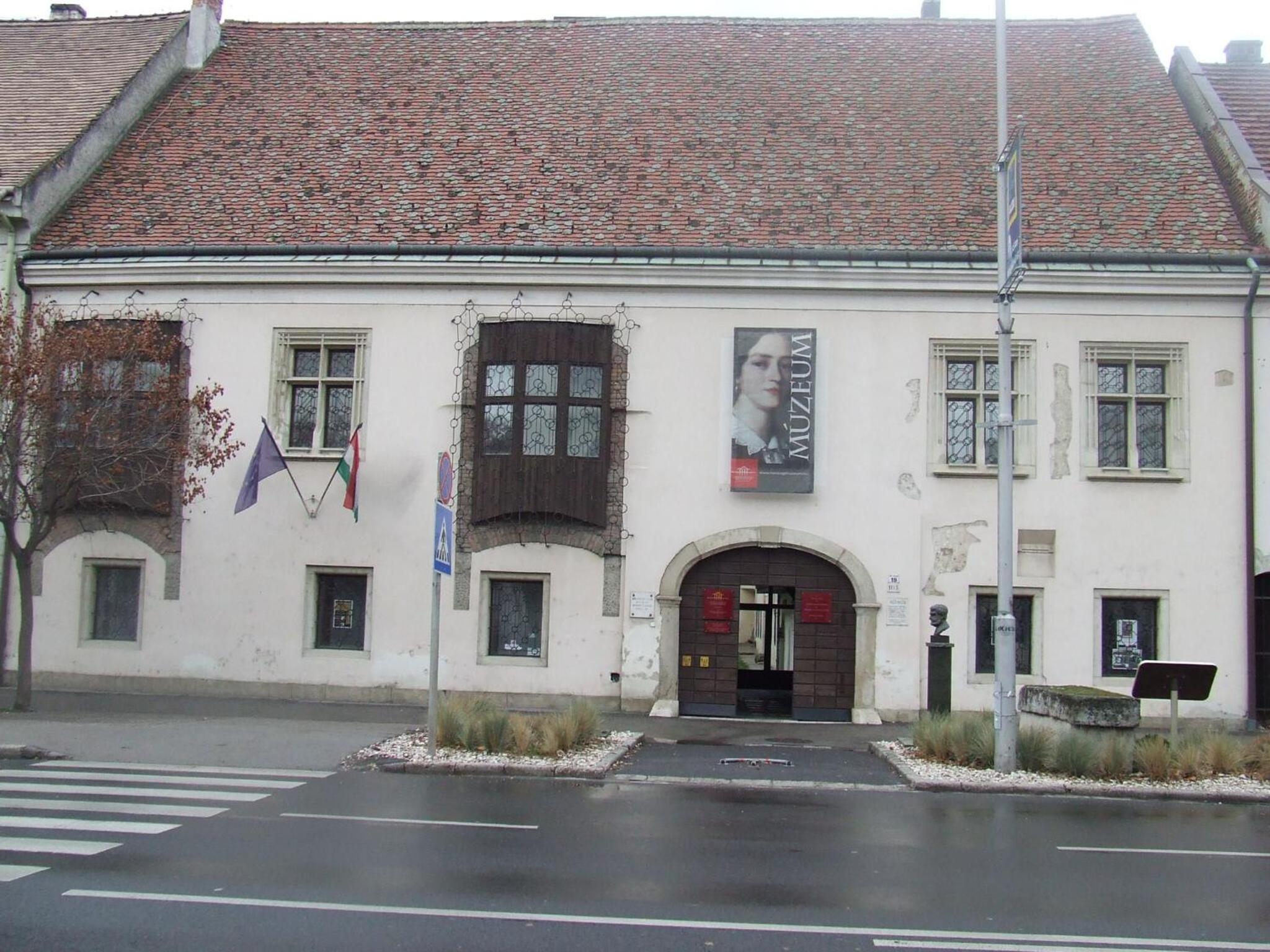 Photo 47