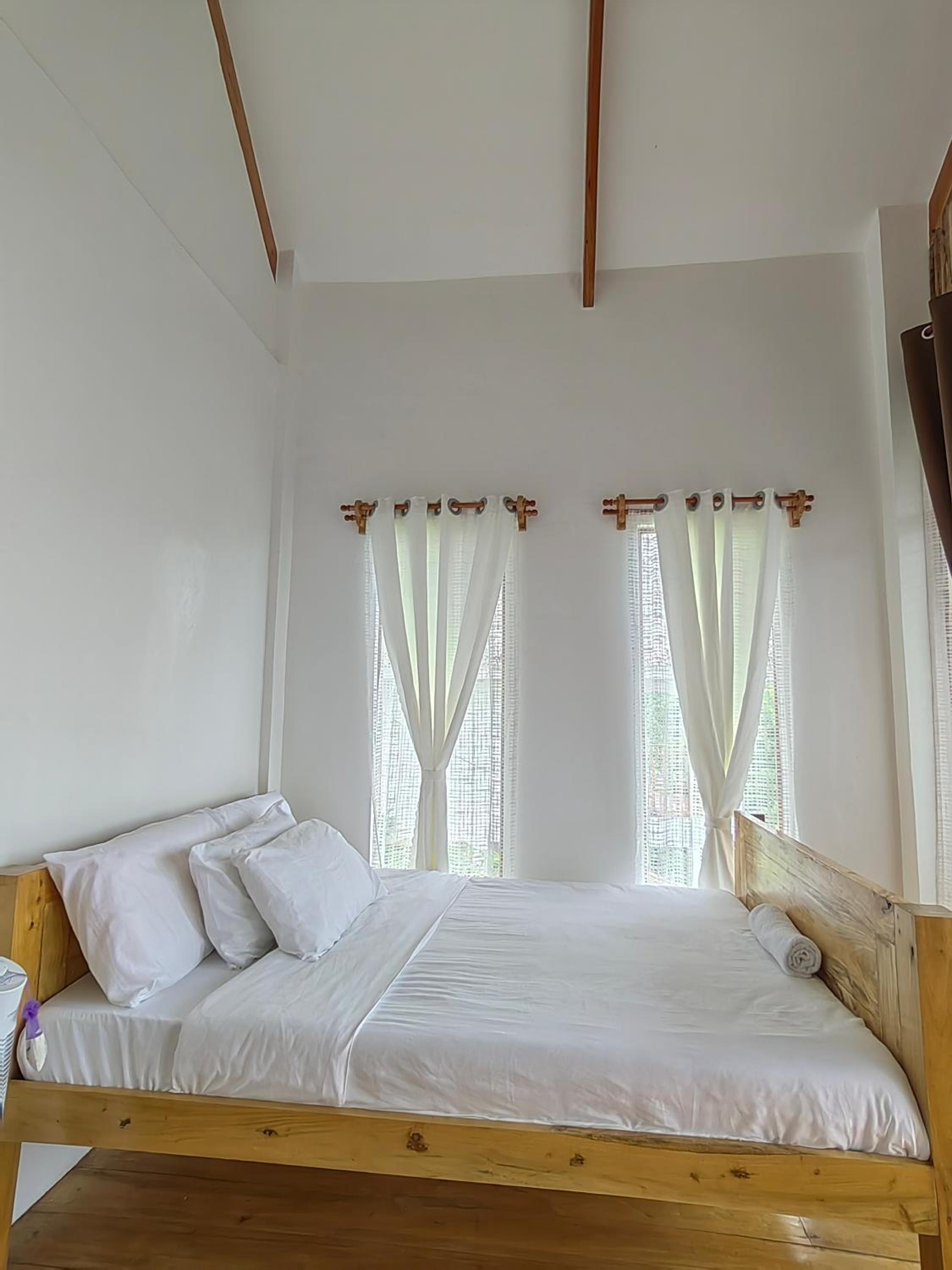 MHARI Bungalows and Rooms