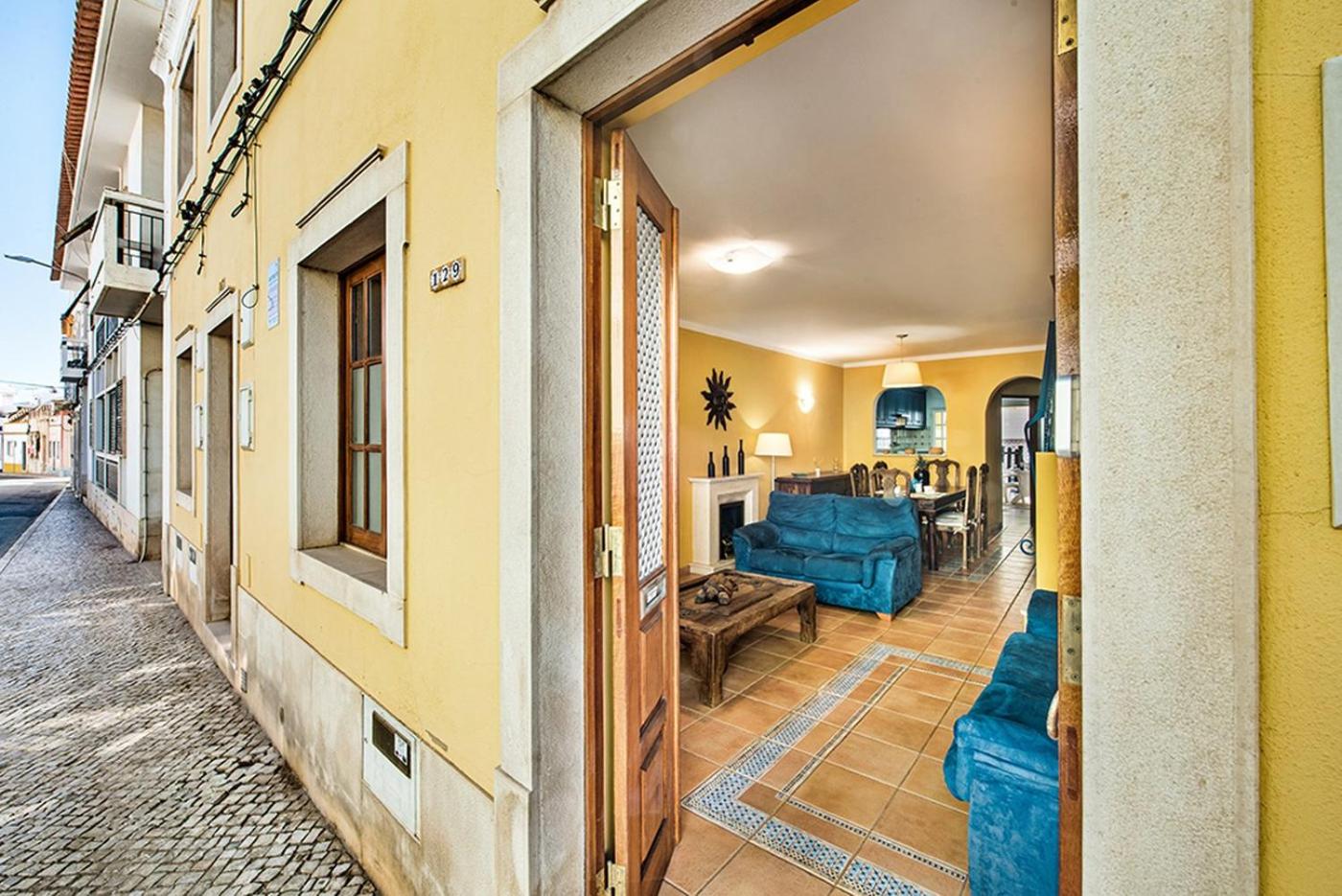 Casa Central view 2
