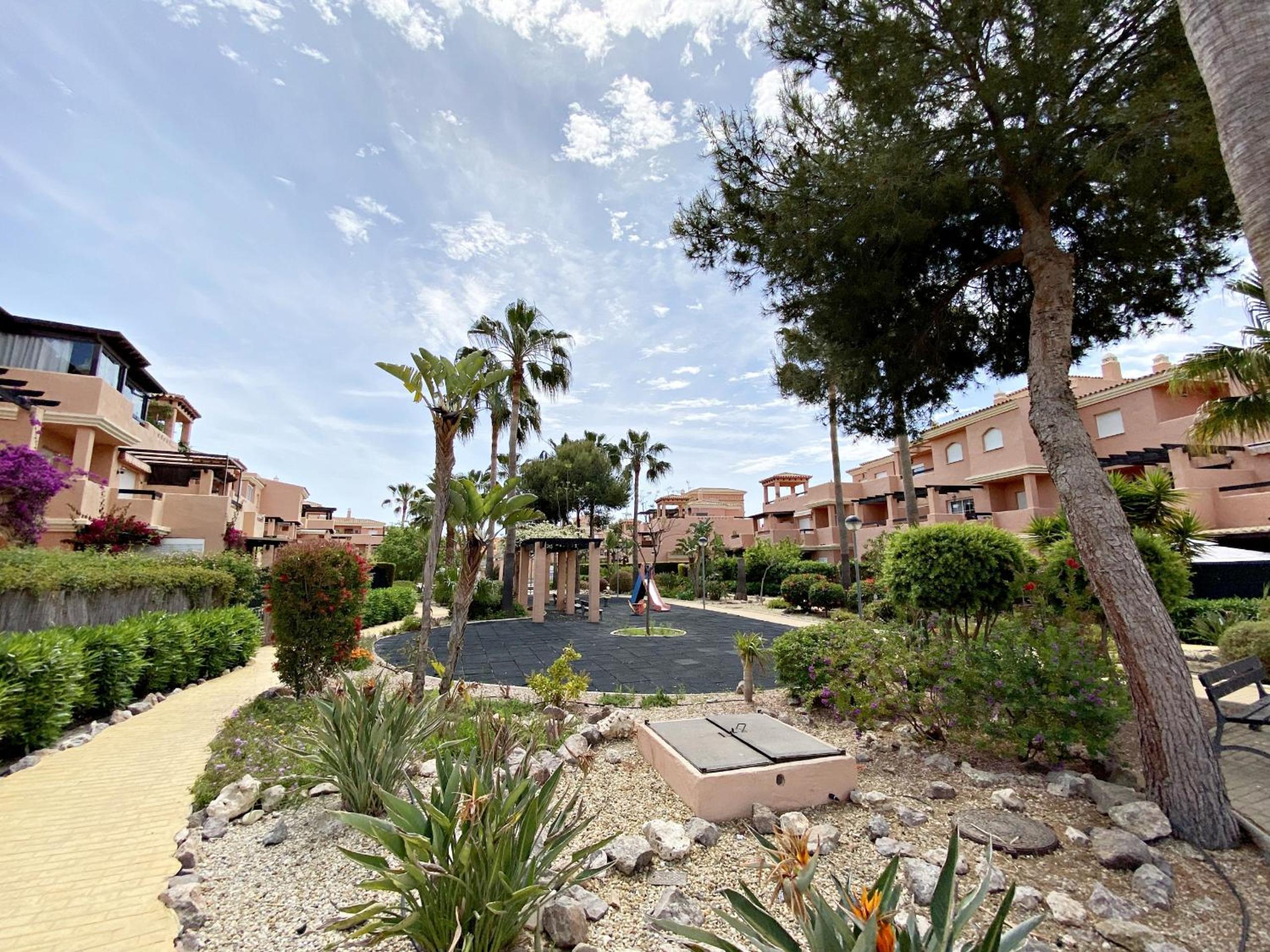 Verazul Bajo - WiFi, jardin privado & parking view 5