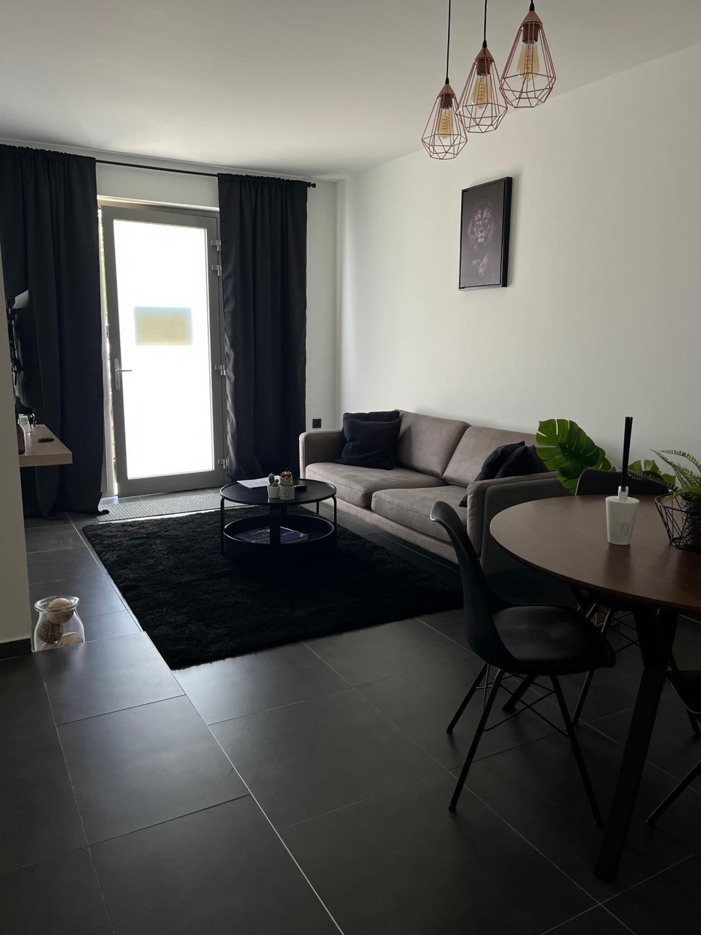 FDS Cosy Apartment view 3