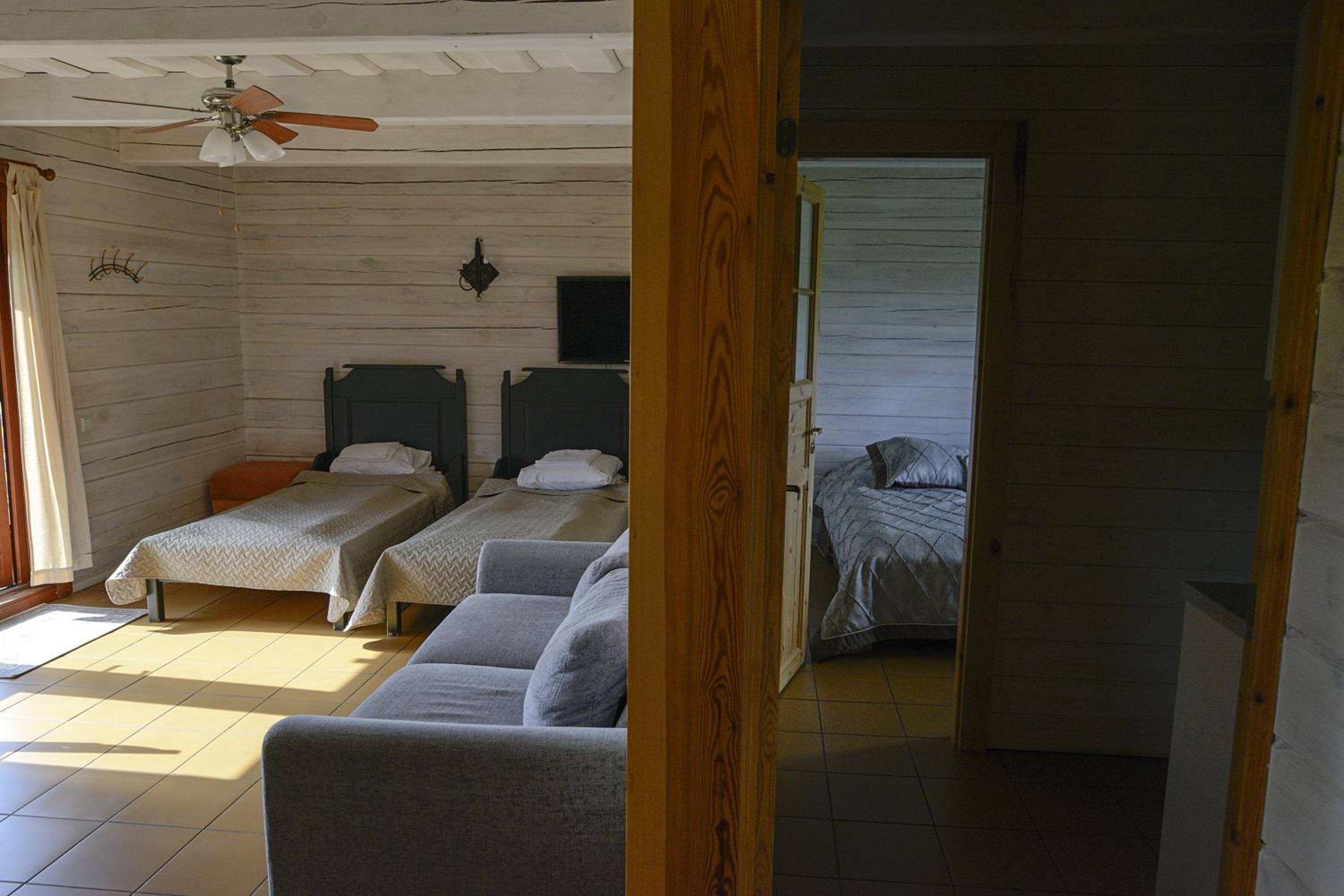 Photo 43