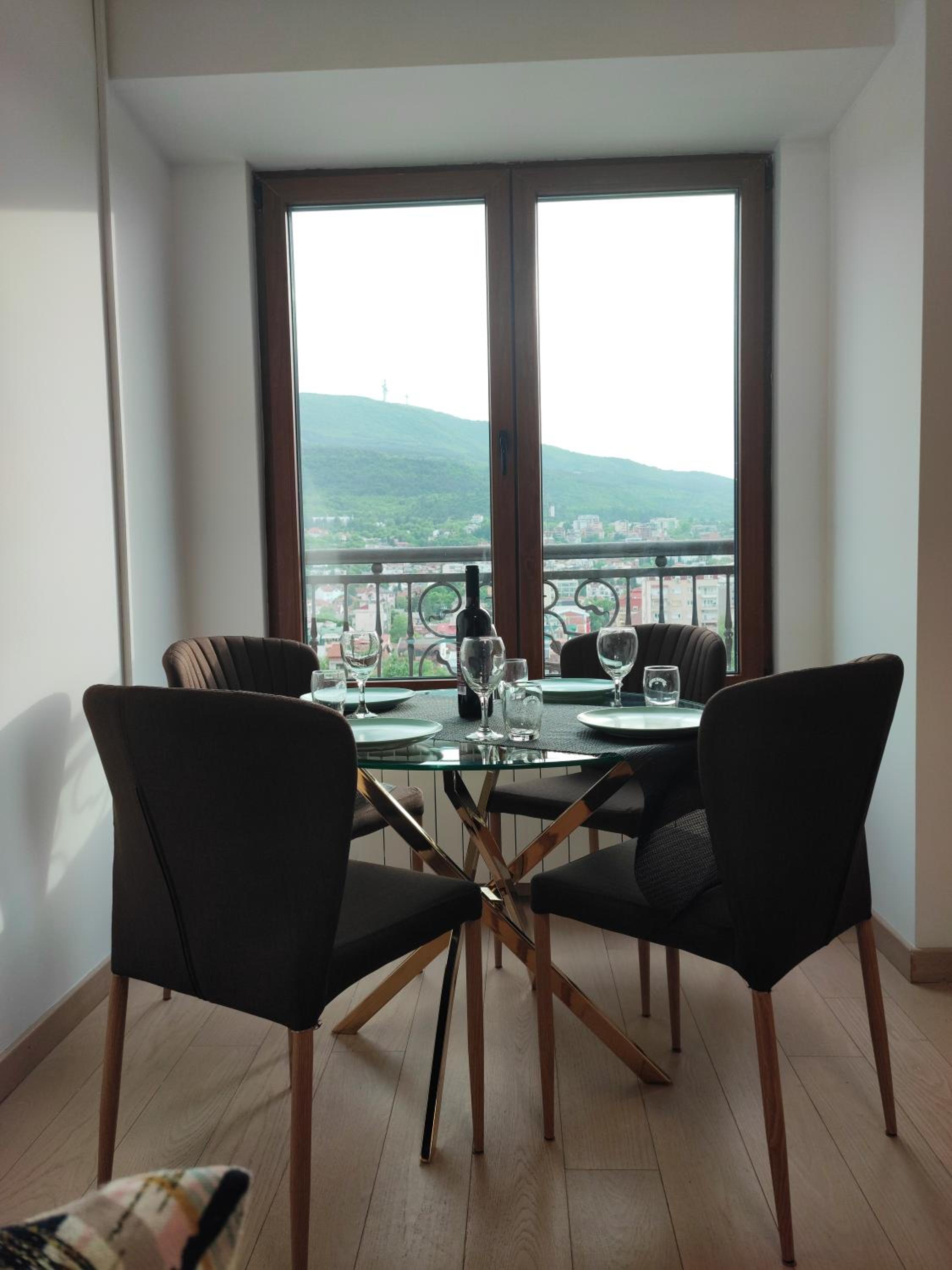 Grand View Apartment