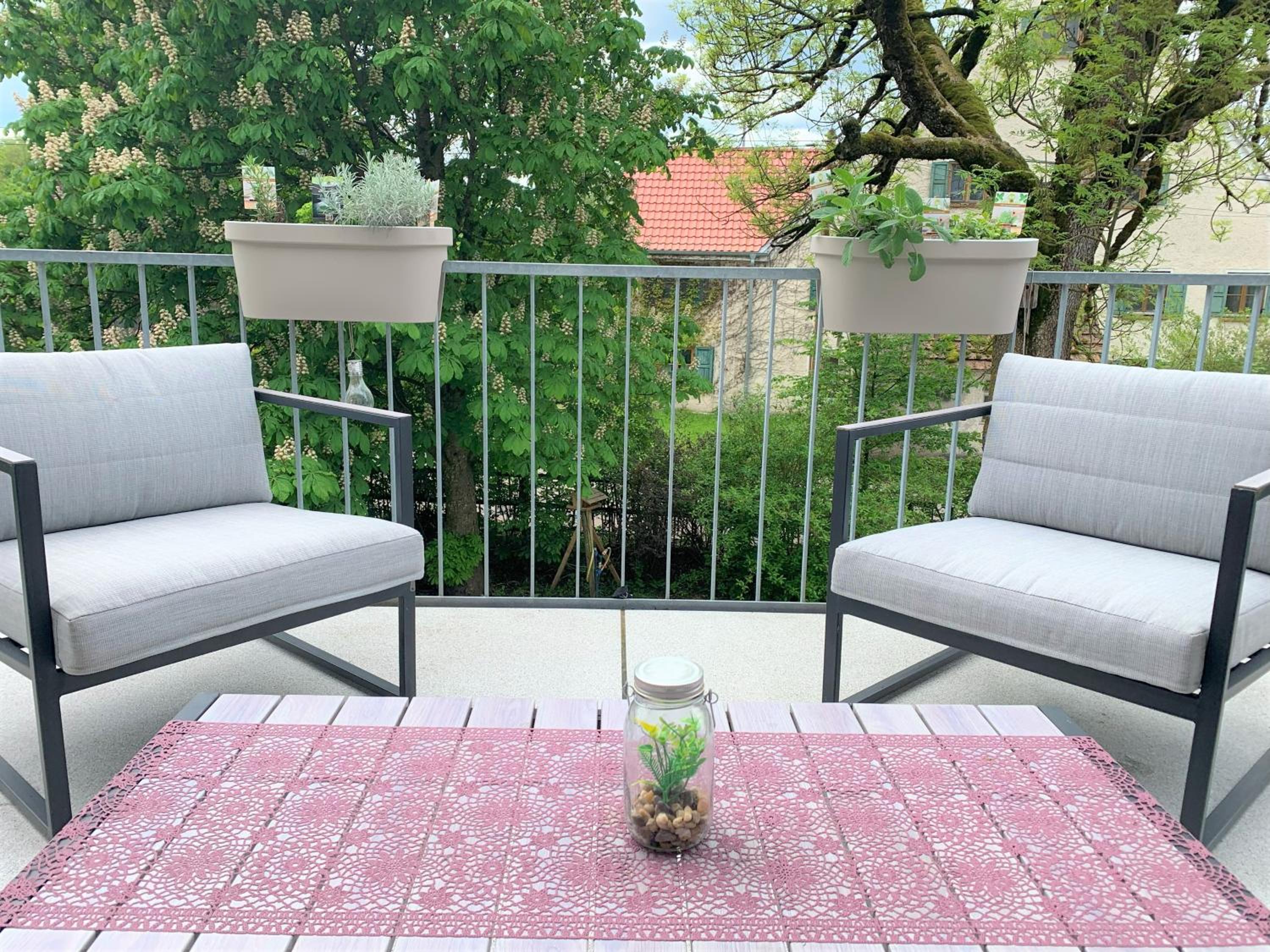 Fe Wo Brunnen - 120 qm -Quiet location - lots of nature - grosser Balkon und Garten - 3D Rundgang verfügbar