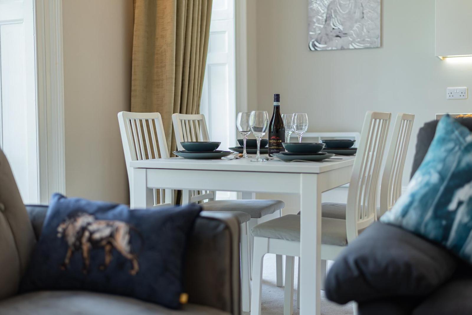Charming flat near town centre Long-stay discount view 5