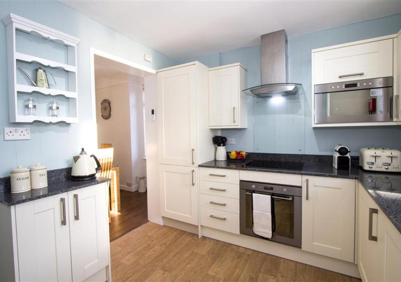 3 Bed in St. Ives oc-chan15 view 3