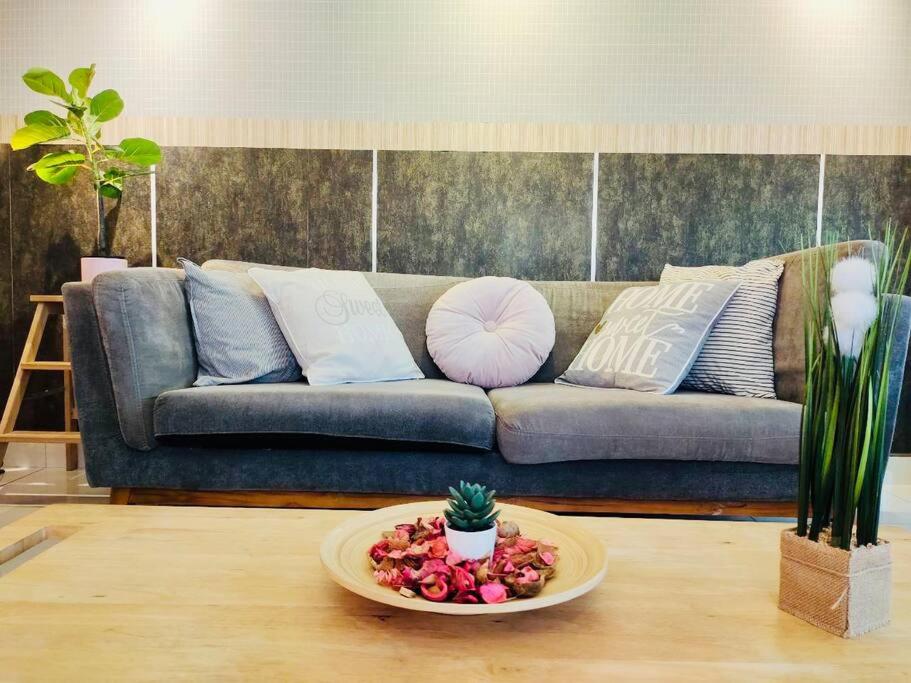 Mosaic Residence Mid Valley South Key BY R9 Homestay