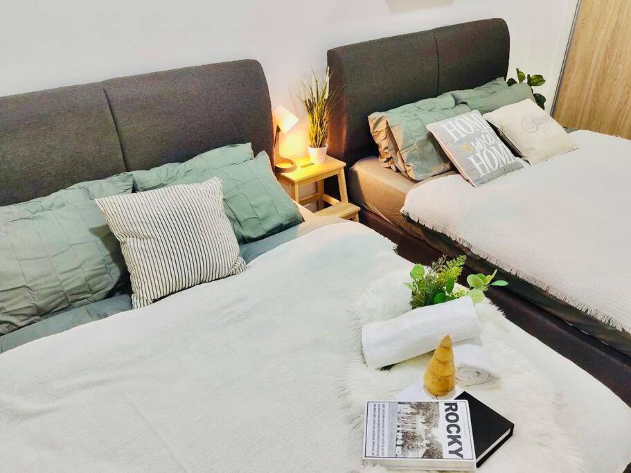 Mosaic Residence Mid Valley South Key BY R9 Homestay
