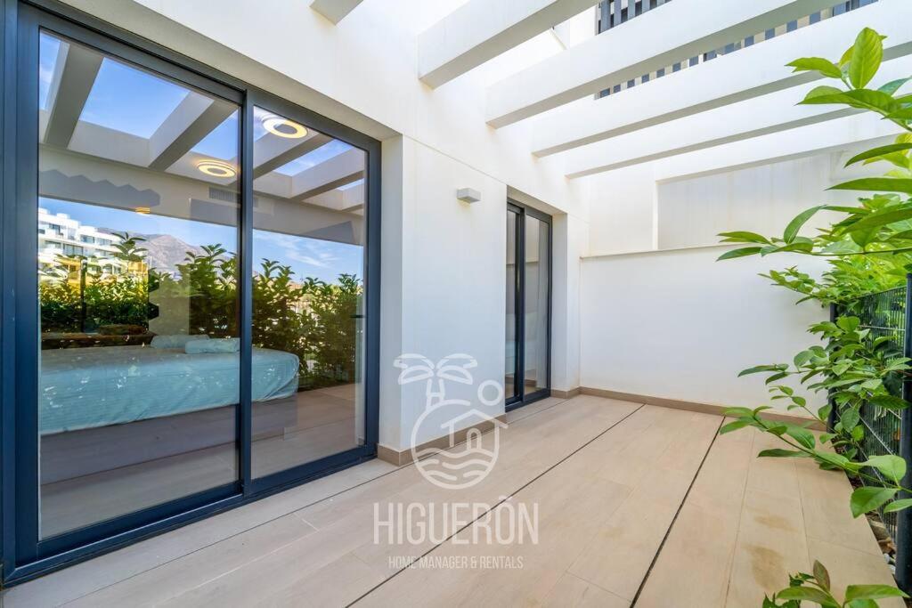 HigueronRentals Greenhouse