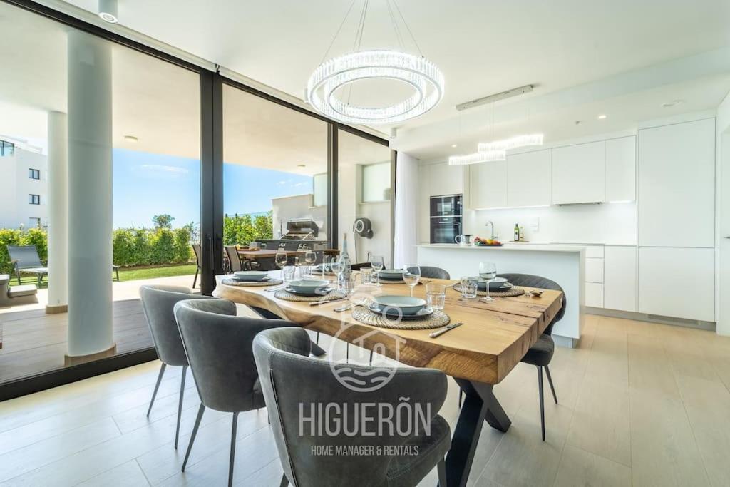 HigueronRentals Greenhouse