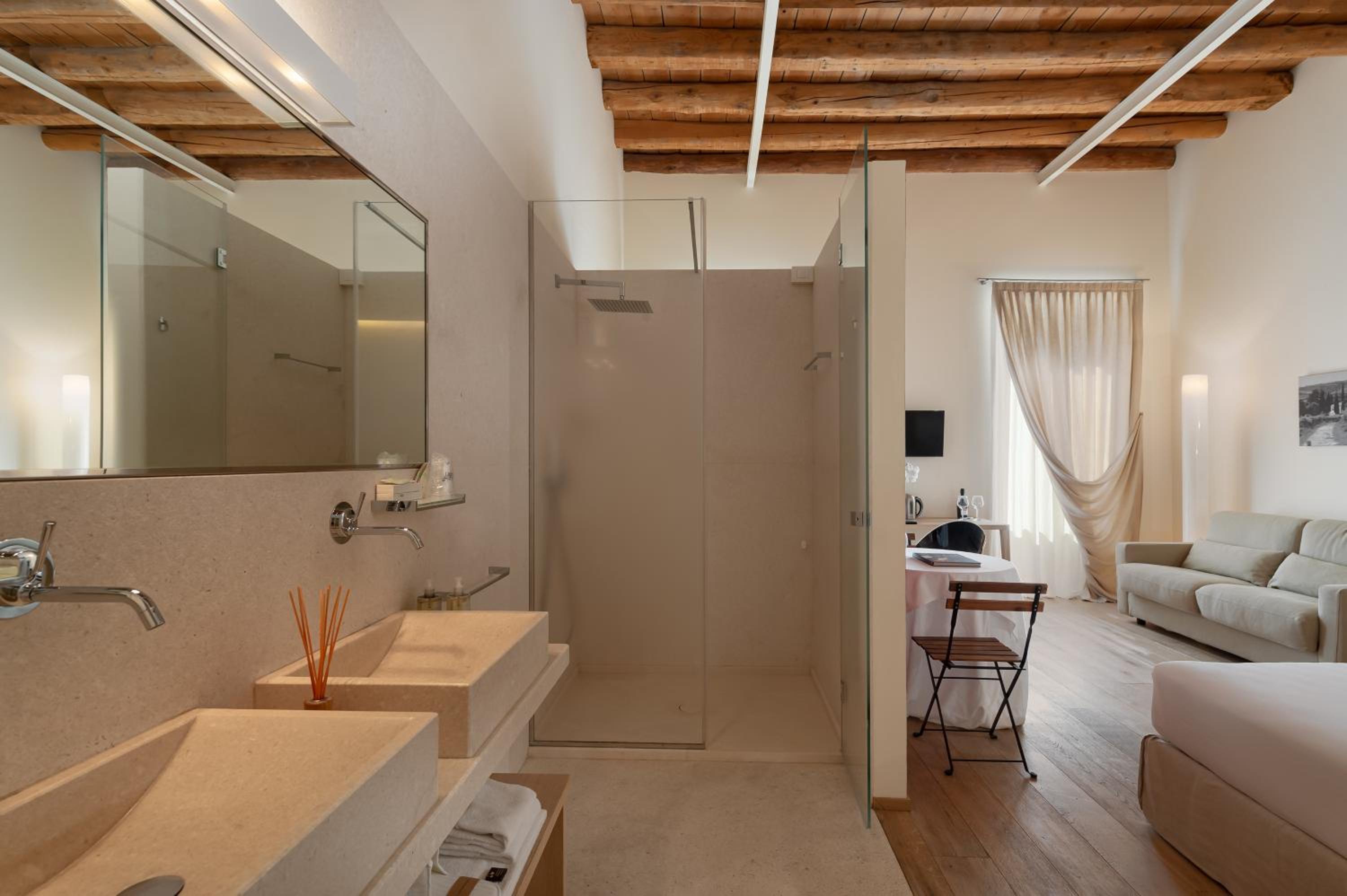 Massimago Wine Suites