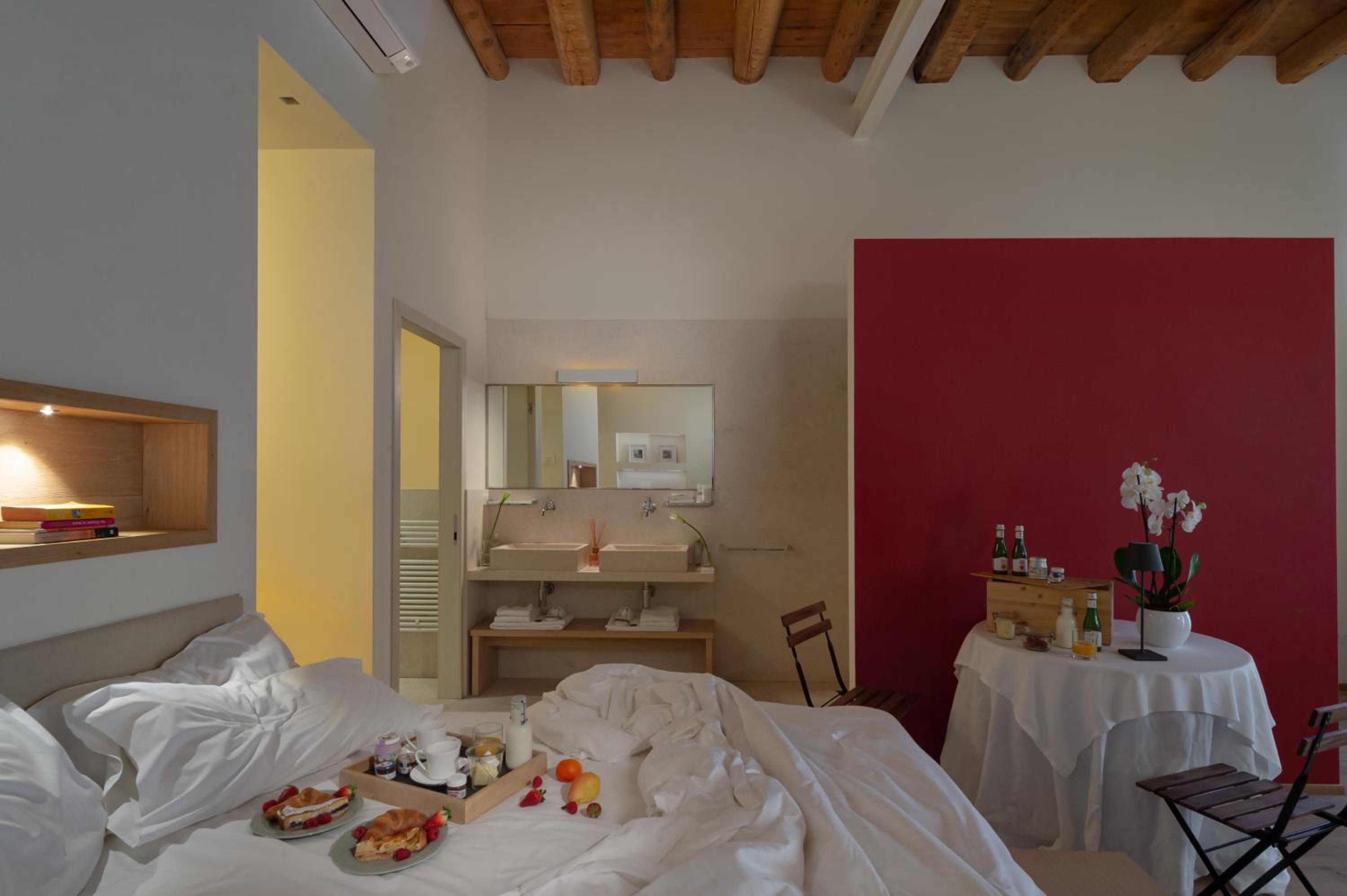 Massimago Wine Suites