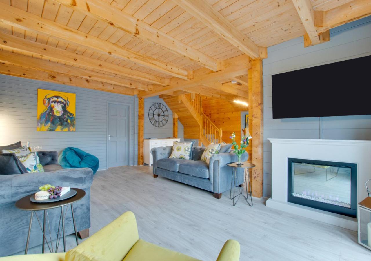 4 Bed in Wadebridge oc-p00066