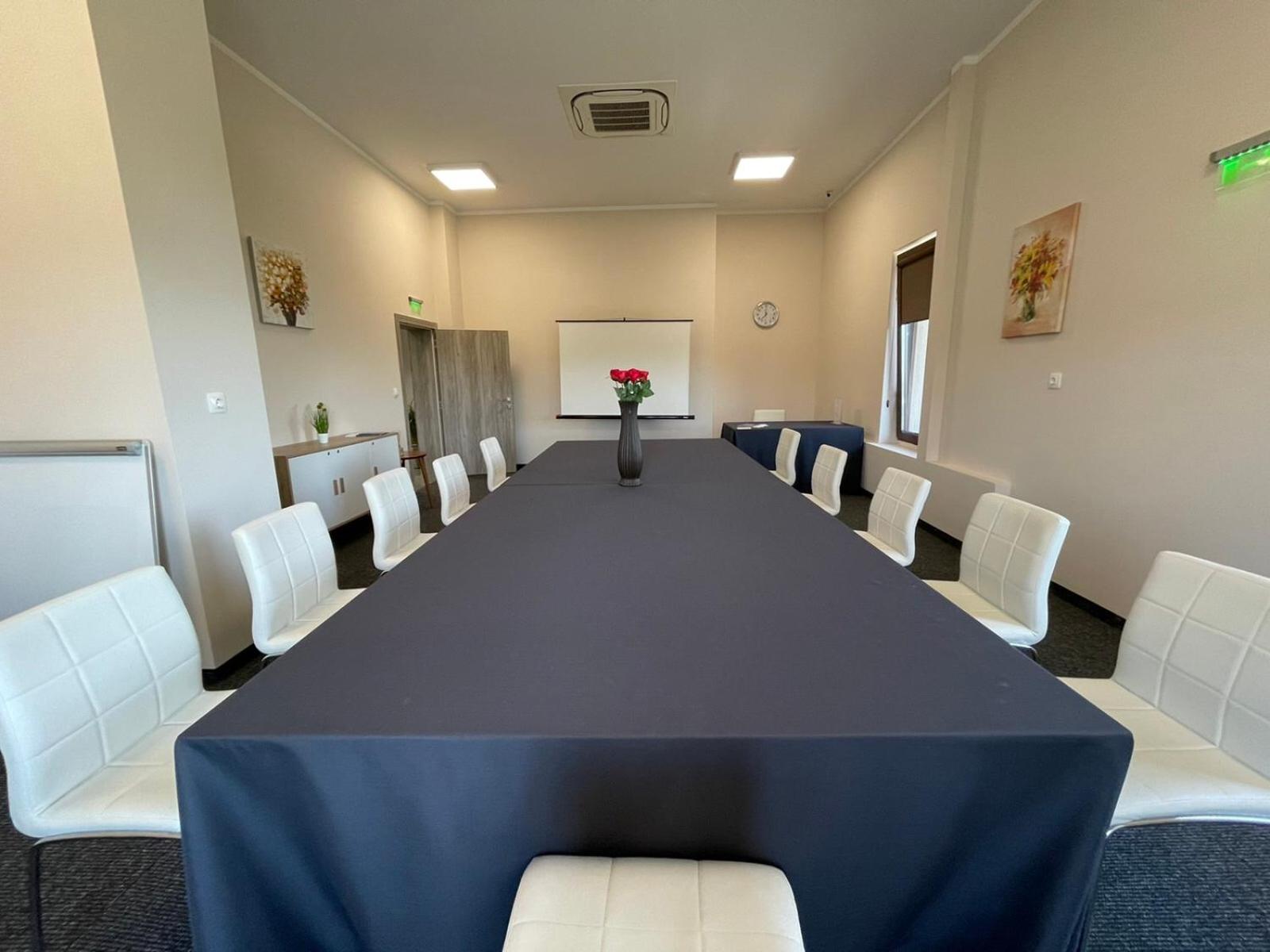 meeting & event spaces