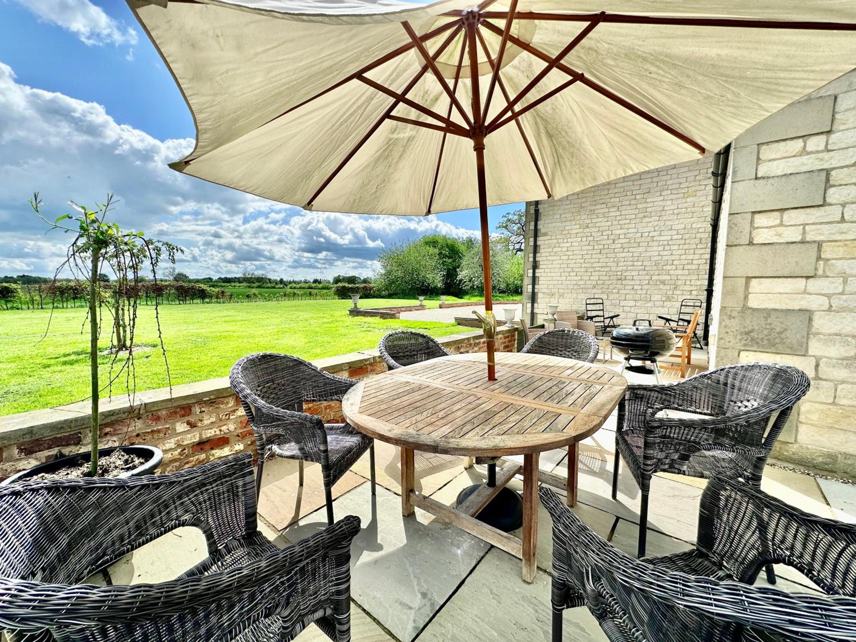 Salton Lodge