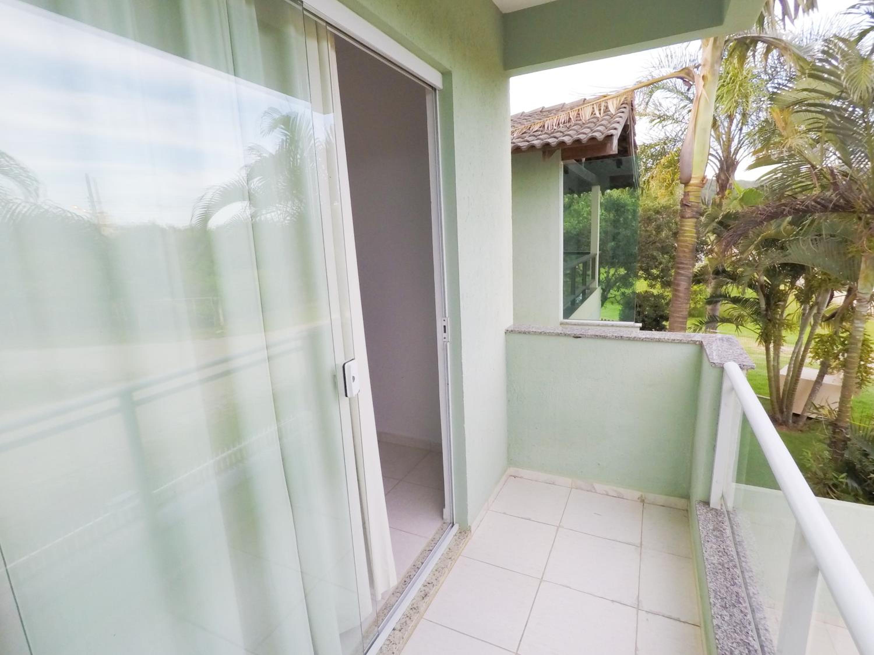 CASA EM MARISCAL BOMBINHAS