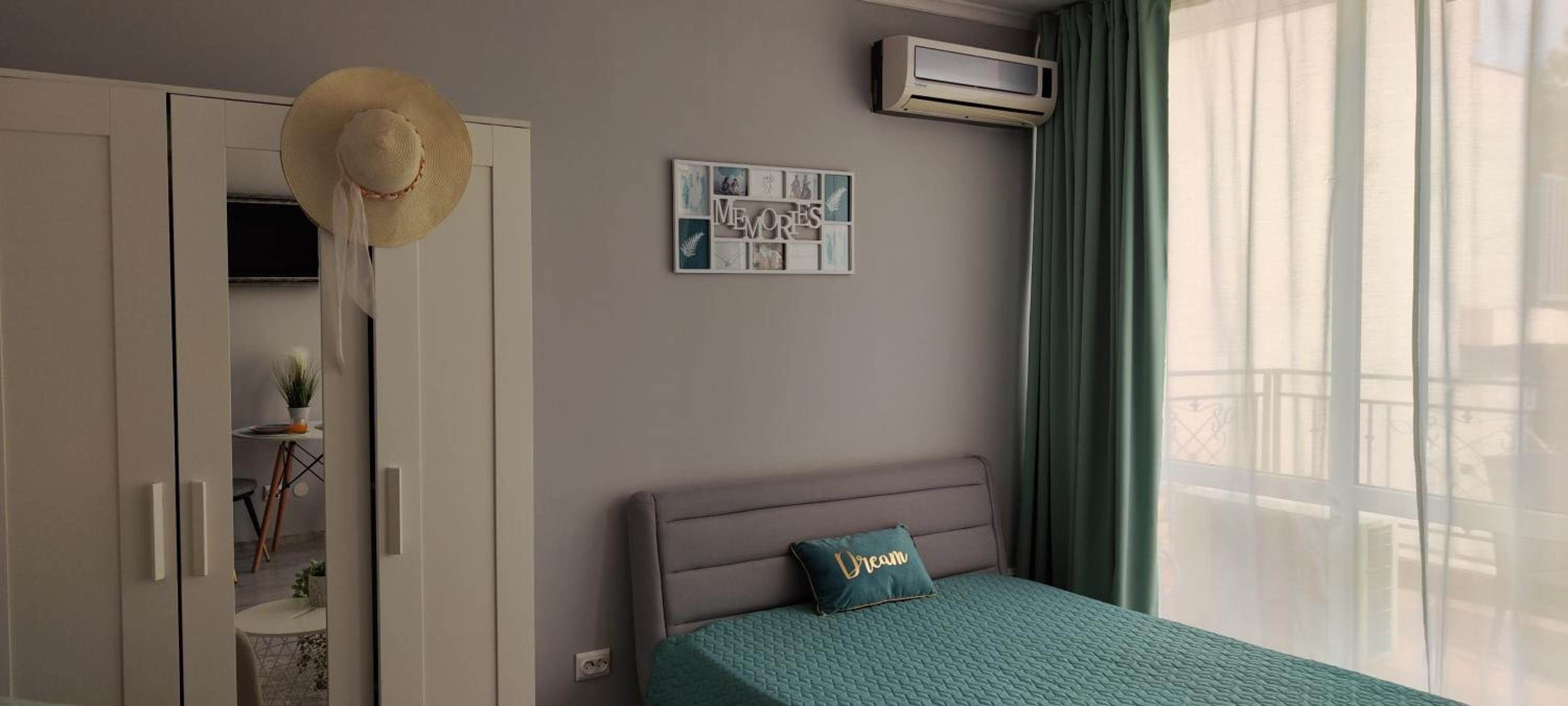 Sapphire Holiday Apartments