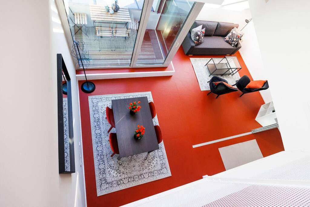 Julius 25 - Modern Comfort, 5 Mins to City Center