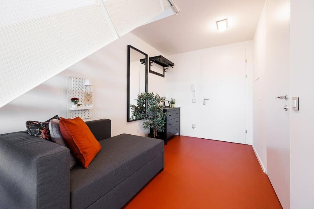 Julius 25 - Modern Comfort, 5 Mins to City Center