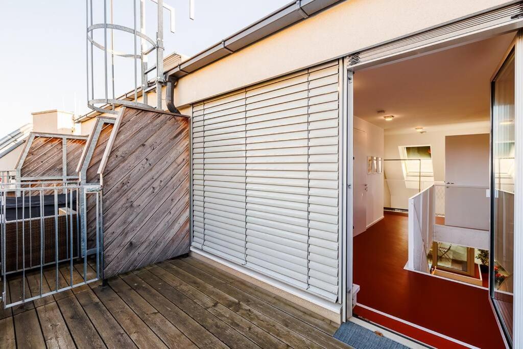 Julius 25 - Modern Comfort, 5 Mins to City Center