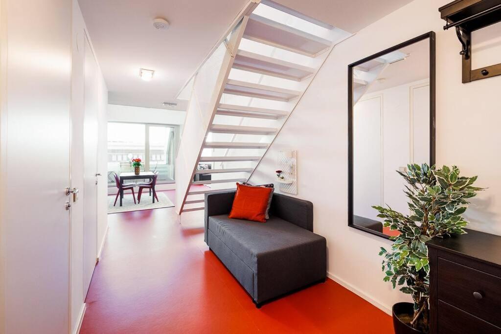 Julius 25 - Modern Comfort, 5 Mins to City Center