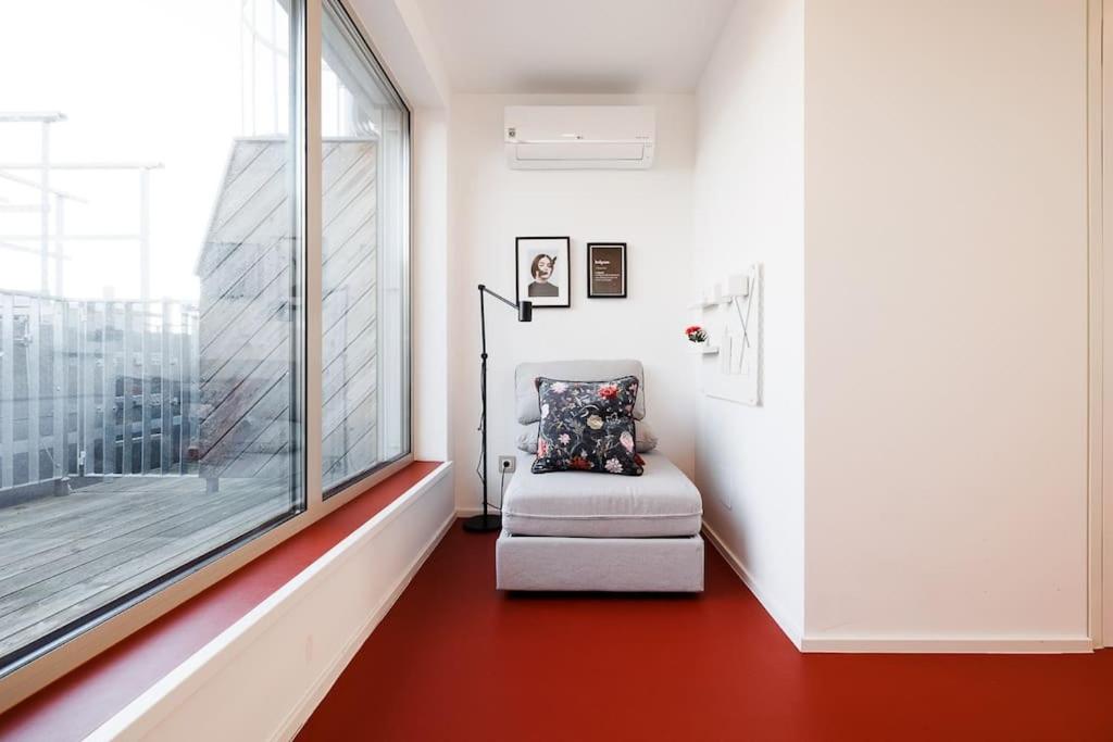 Julius 25 - Modern Comfort, 5 Mins to City Center