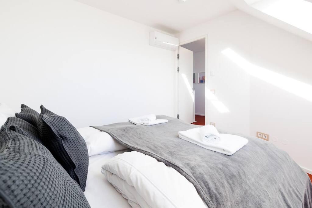 Julius 25 - Modern Comfort, 5 Mins to City Center