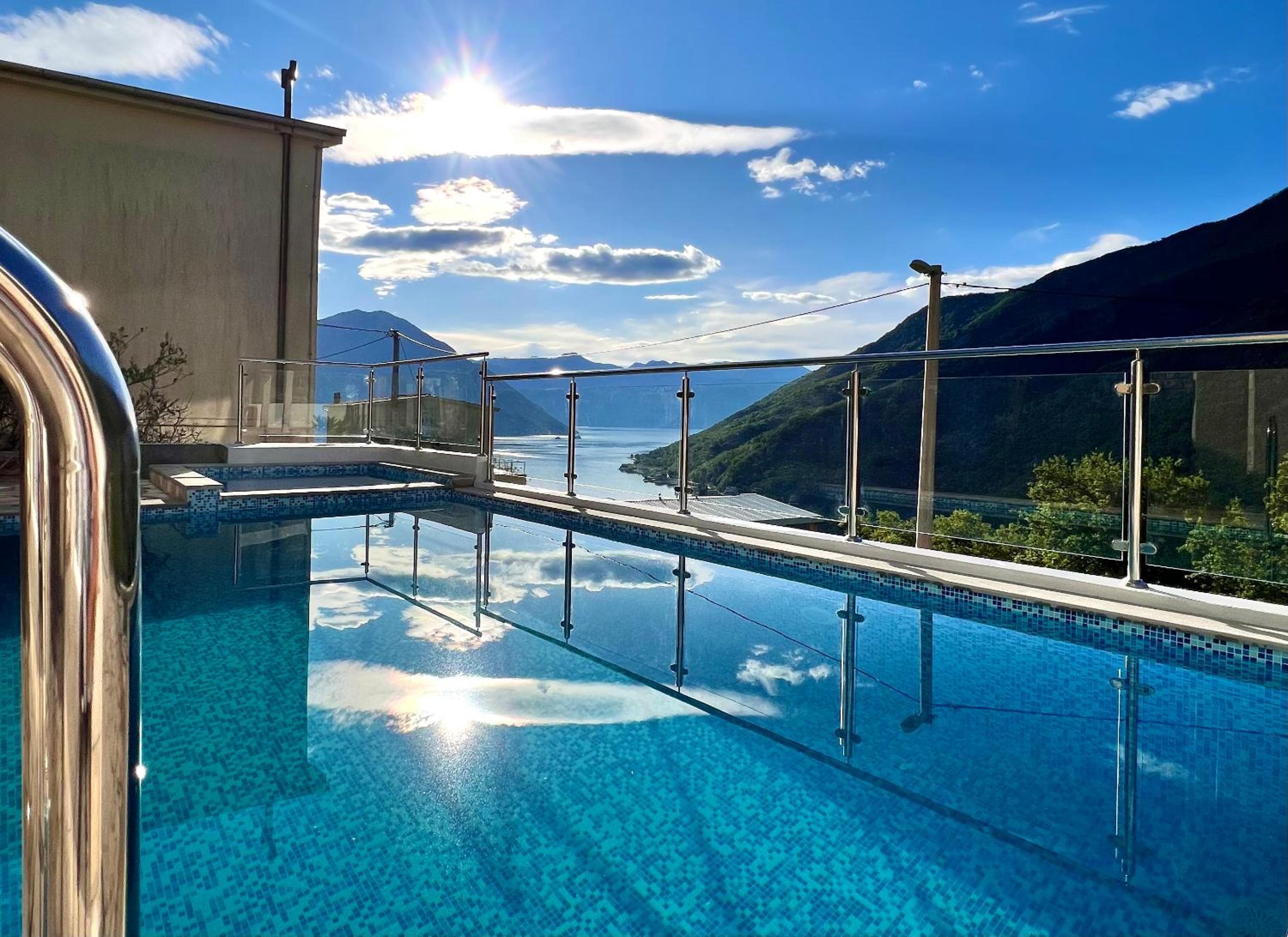 Villa Maki