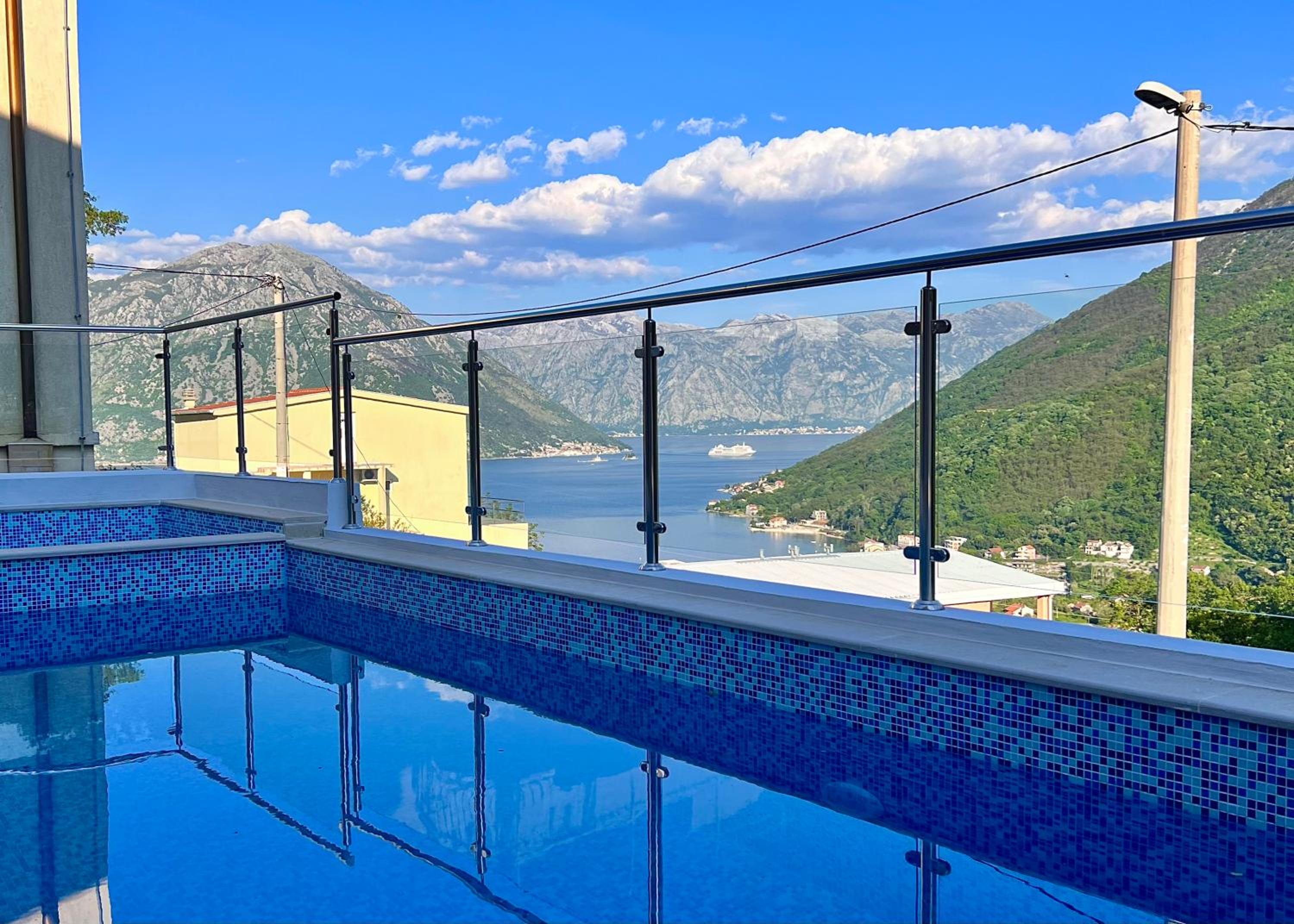 Villa Maki
