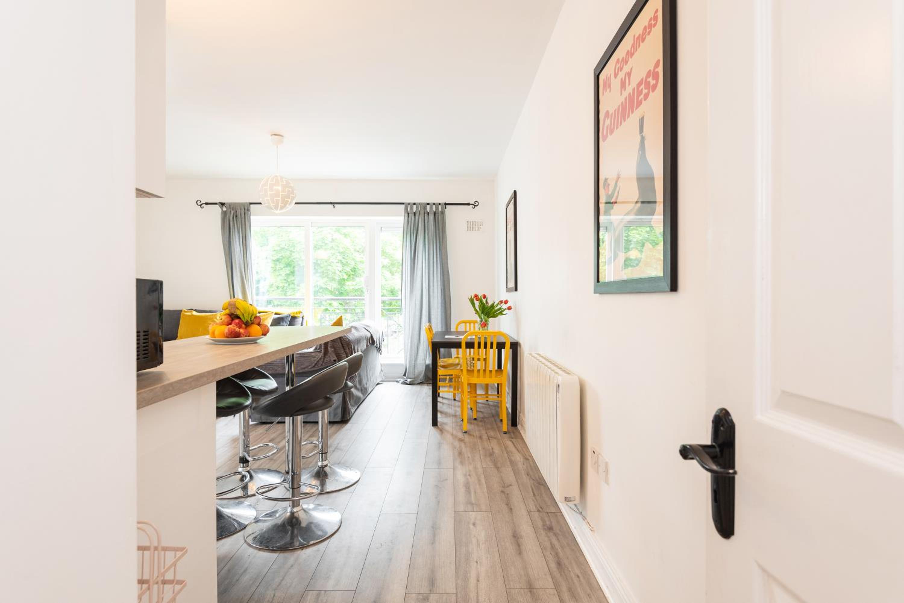 Central Dublin Apartment Near Guinness & Heuston Station