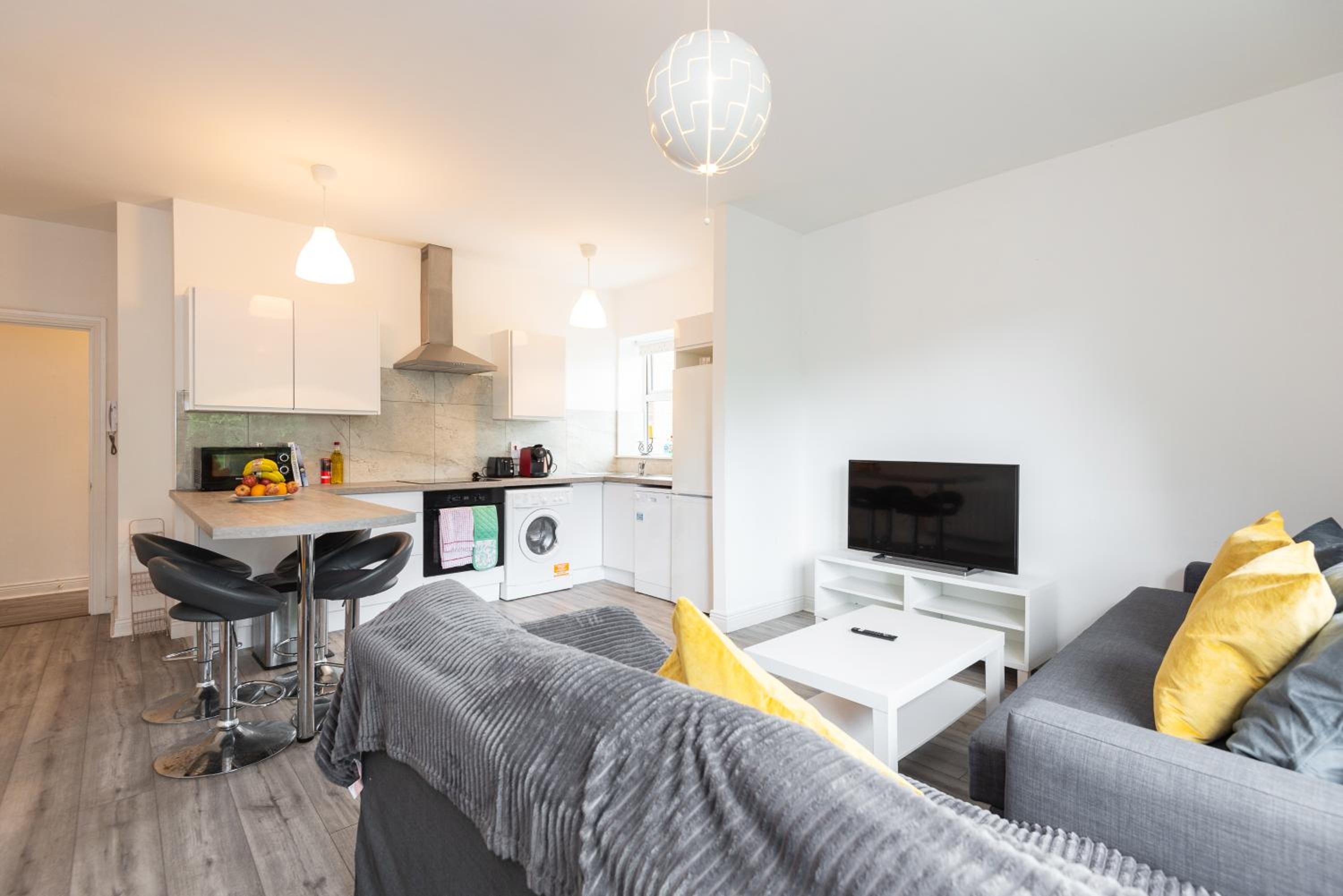Central Dublin Apartment Near Guinness & Heuston Station