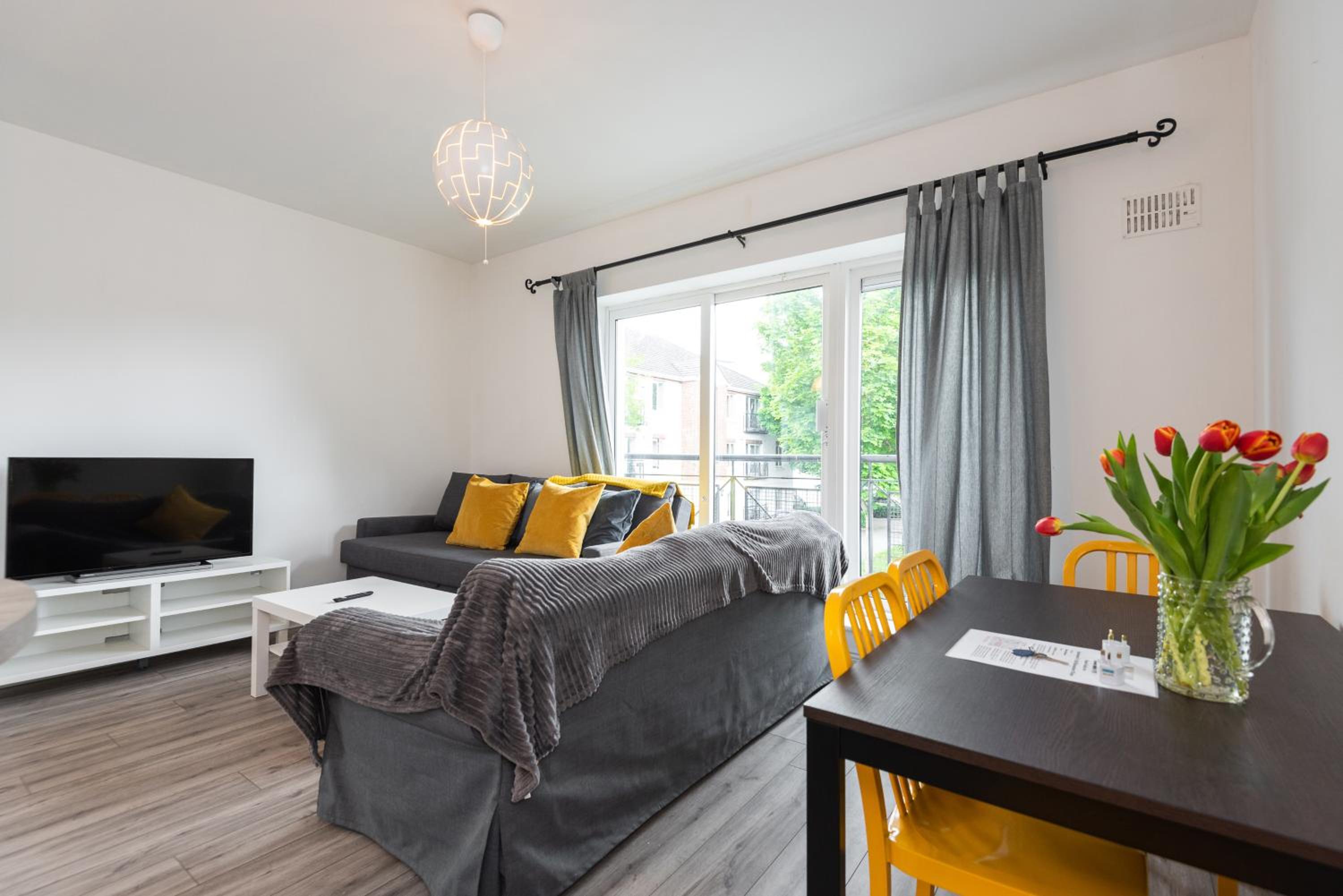 Central Dublin Apartment Near Guinness & Heuston Station