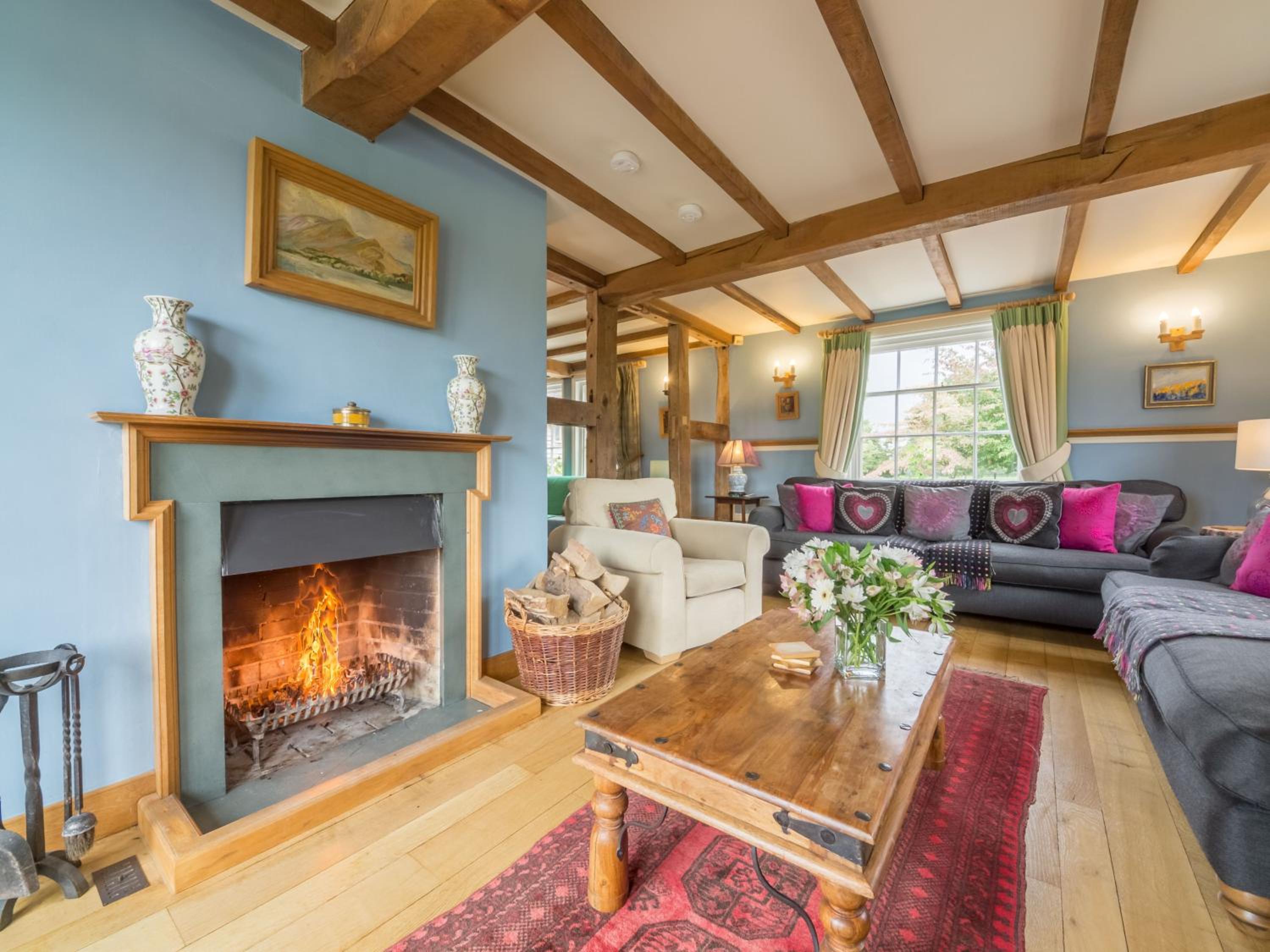 Bearwood House & Cottage view 5